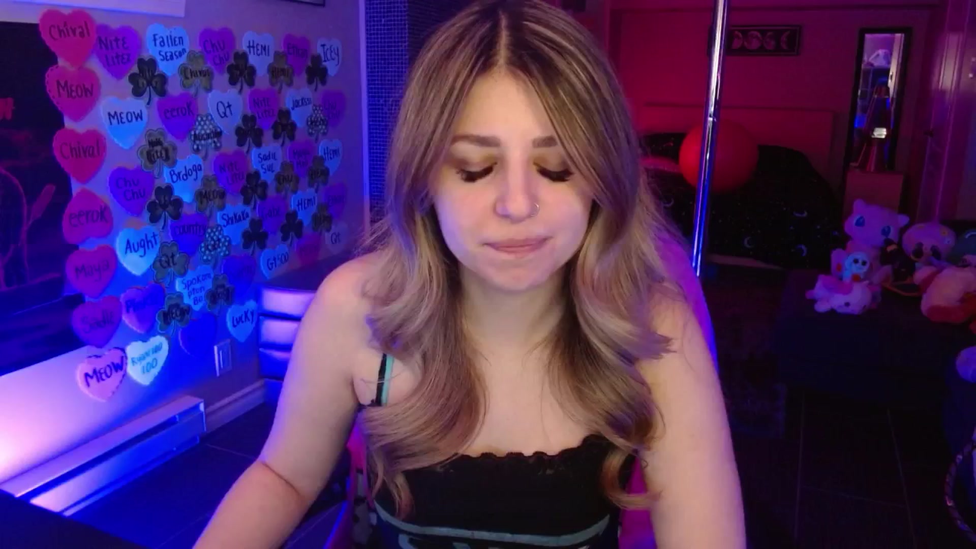 Gallery image thumbnail from Serafina's myfreecams stream on, 03/13/2026, 04:18 image 19 of 20