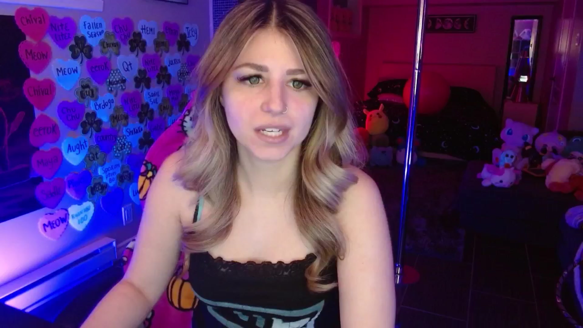 Gallery image thumbnail from Serafina's myfreecams stream on, 03/13/2026, 04:18 image 8 of 20
