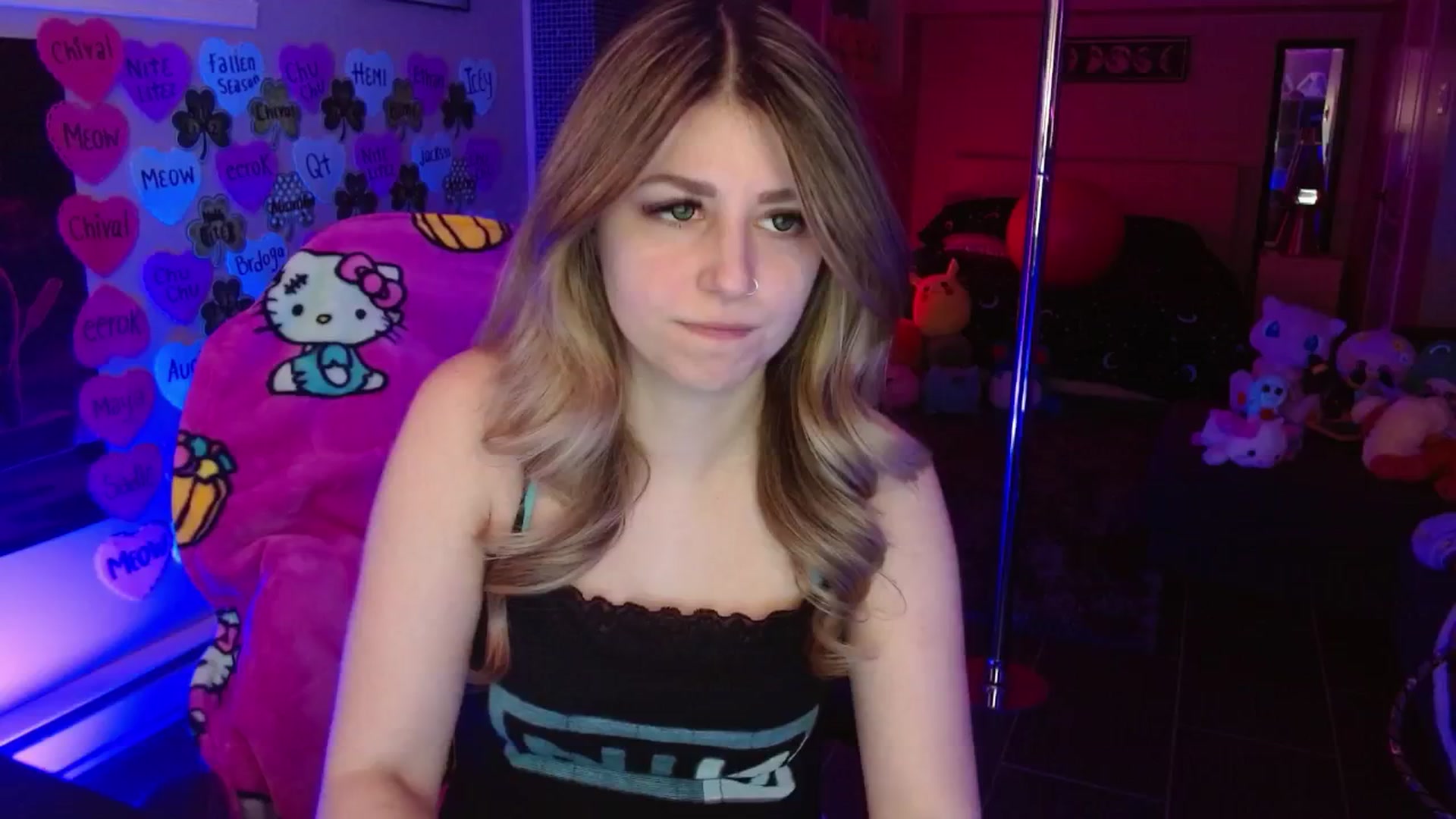 Gallery image thumbnail from Serafina's myfreecams stream on, 03/13/2026, 04:18 image 1 of 20