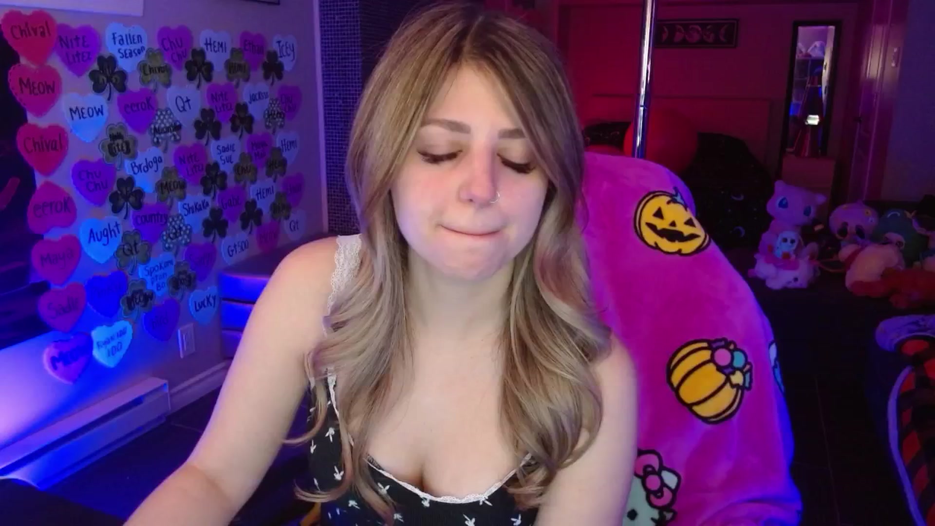 Gallery image thumbnail from Serafina's myfreecams stream on, 03/14/2026, 05:24 image 2 of 20