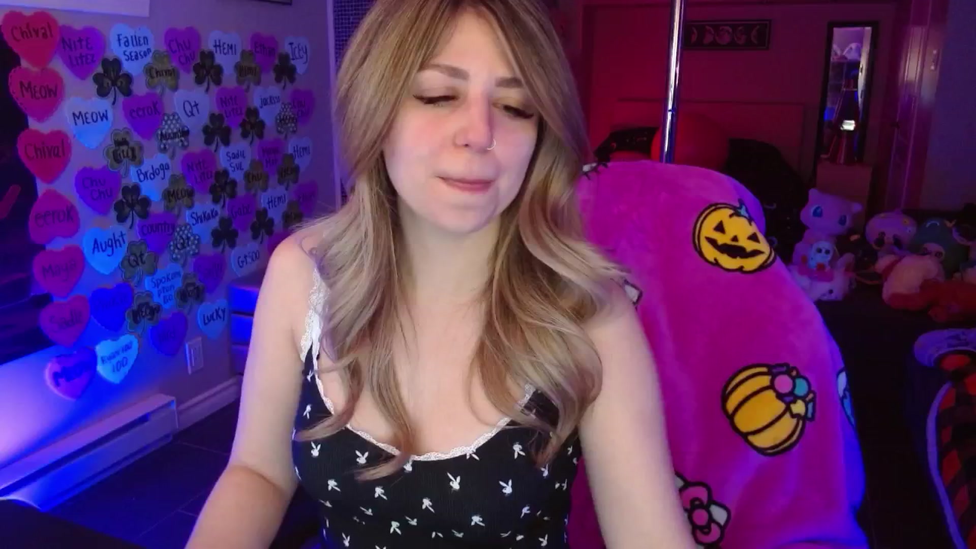 Gallery image thumbnail from Serafina's myfreecams stream on, 03/14/2026, 05:24 image 3 of 20