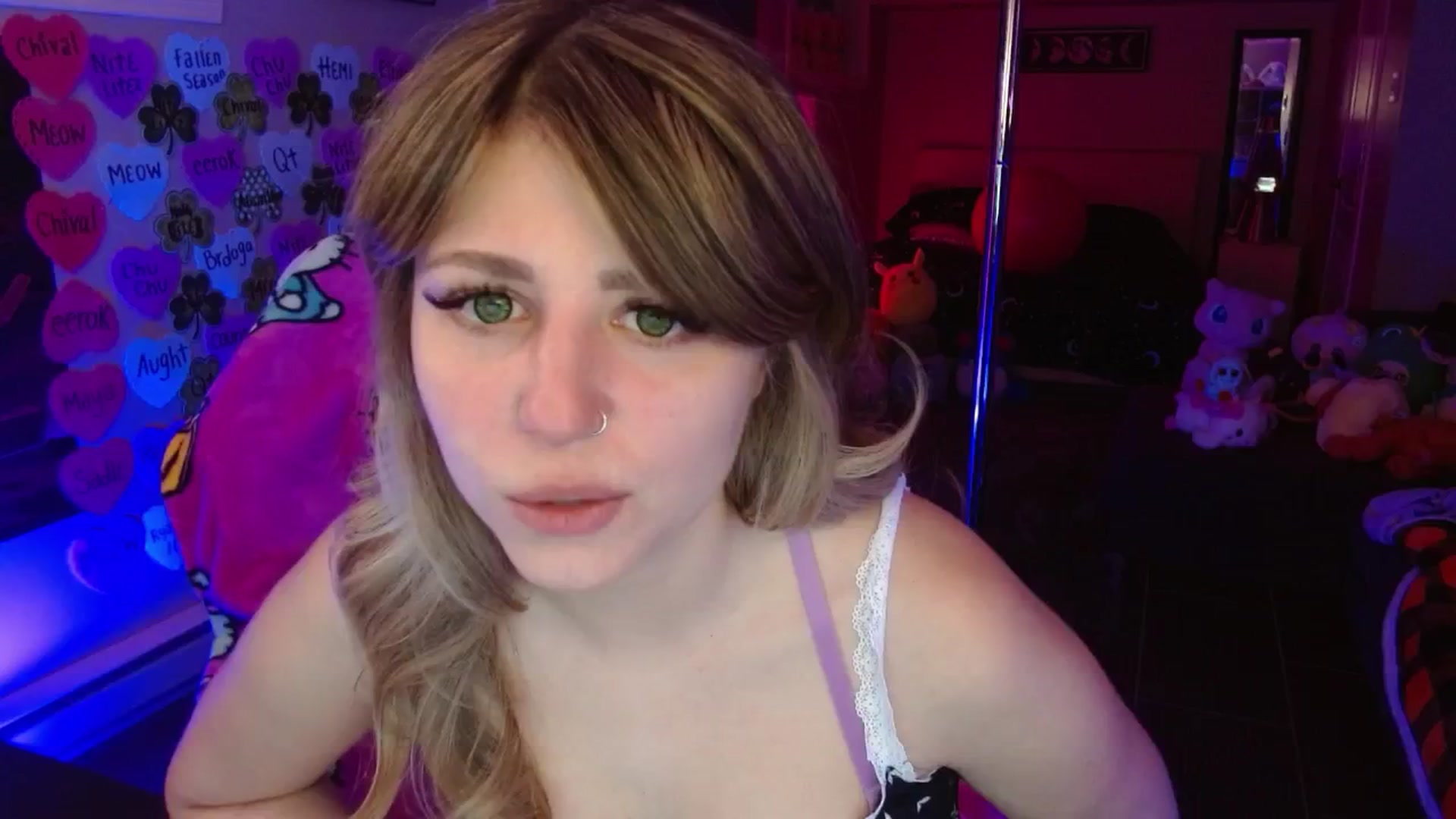 Gallery image thumbnail from Serafina's myfreecams stream on, 03/14/2026, 05:24 image 9 of 20