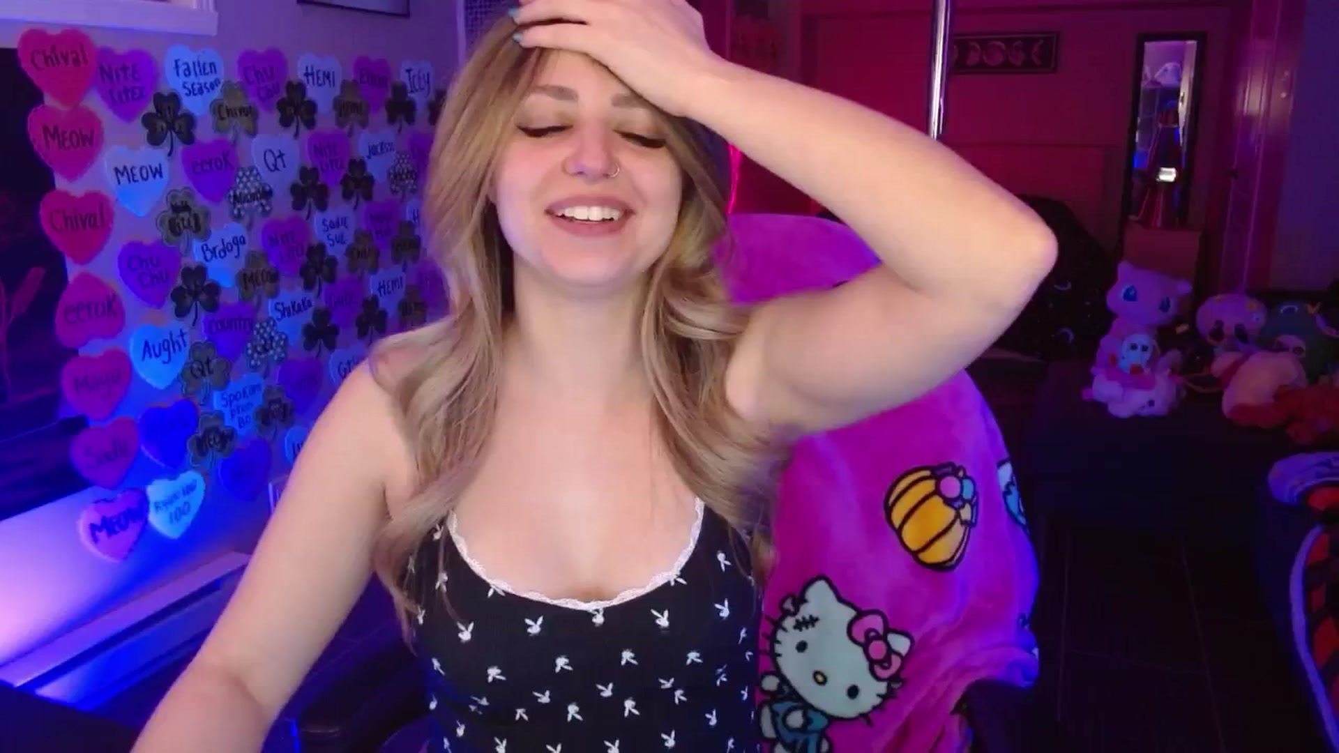 Gallery image thumbnail from Serafina's myfreecams stream on, 03/14/2026, 05:24 image 18 of 20