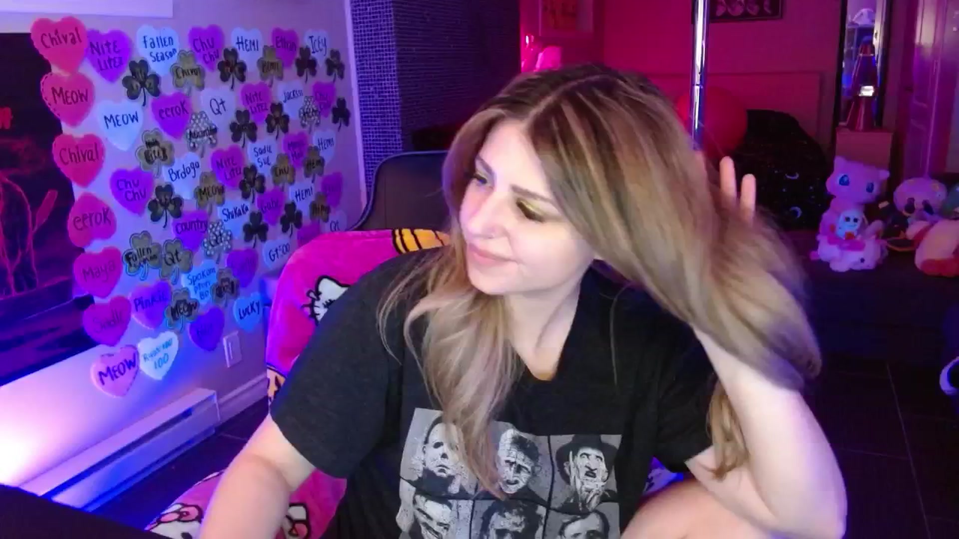 Gallery image thumbnail from Serafina's myfreecams stream on, 03/16/2026, 06:49 image 9 of 20
