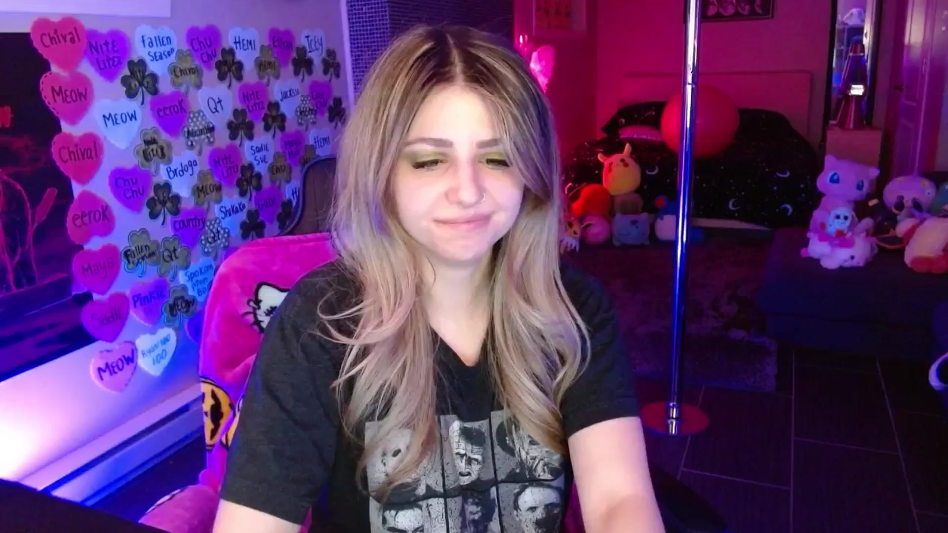 Gallery image thumbnail from Serafina's myfreecams stream on, 03/16/2026, 06:49 image 20 of 20