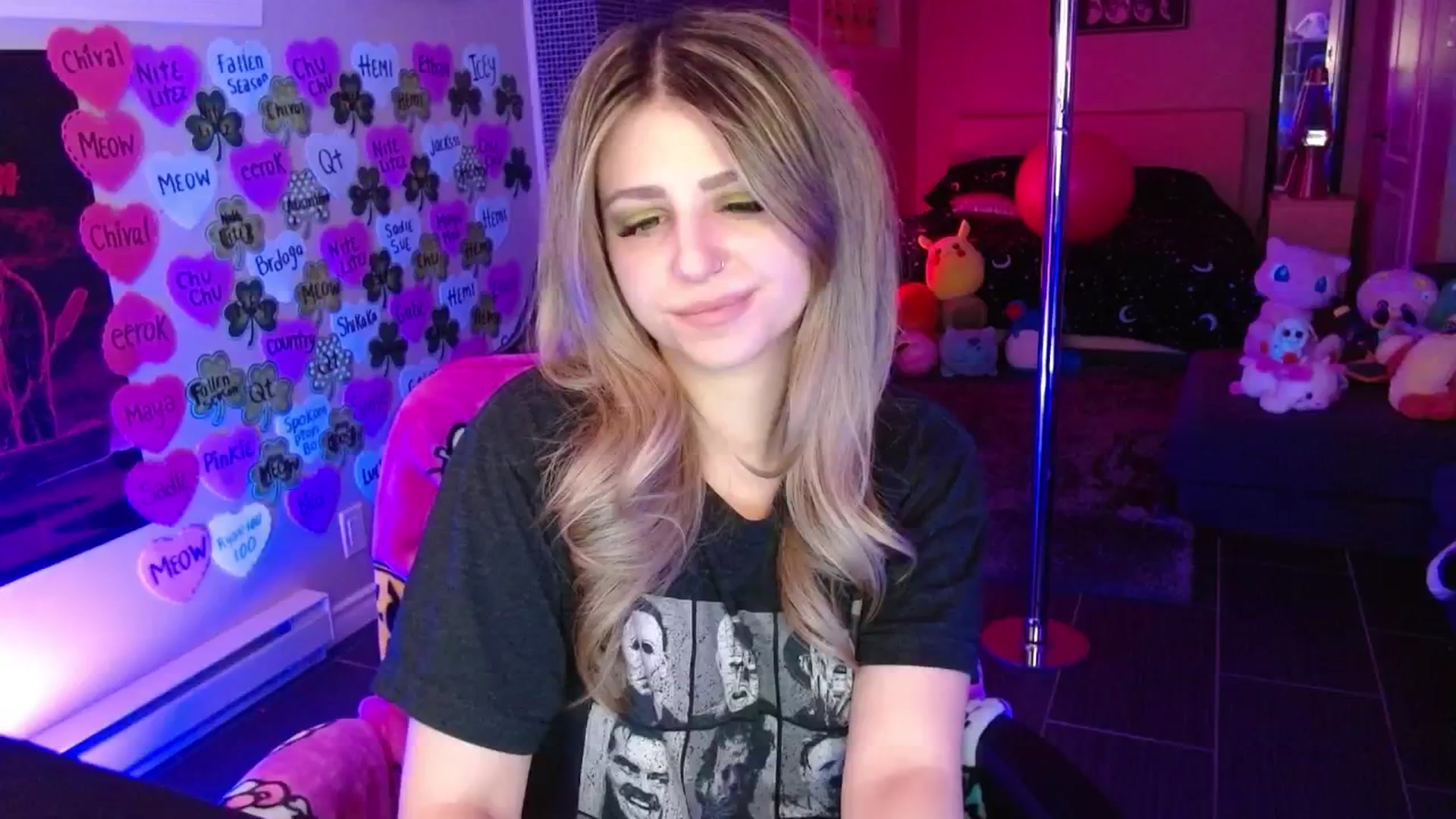 Gallery image thumbnail from Serafina's myfreecams stream on, 03/16/2026, 06:49 image 12 of 20