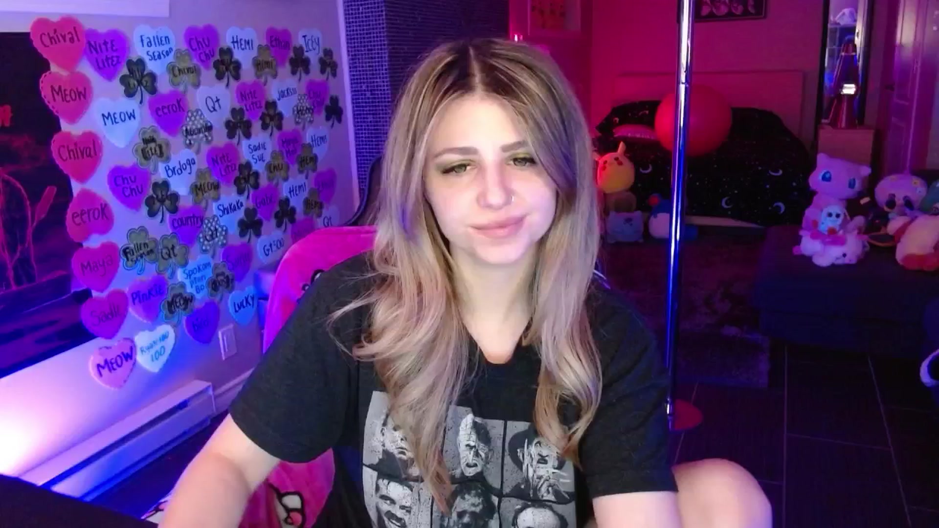 Gallery image thumbnail from Serafina's myfreecams stream on, 03/16/2026, 06:49 image 10 of 20