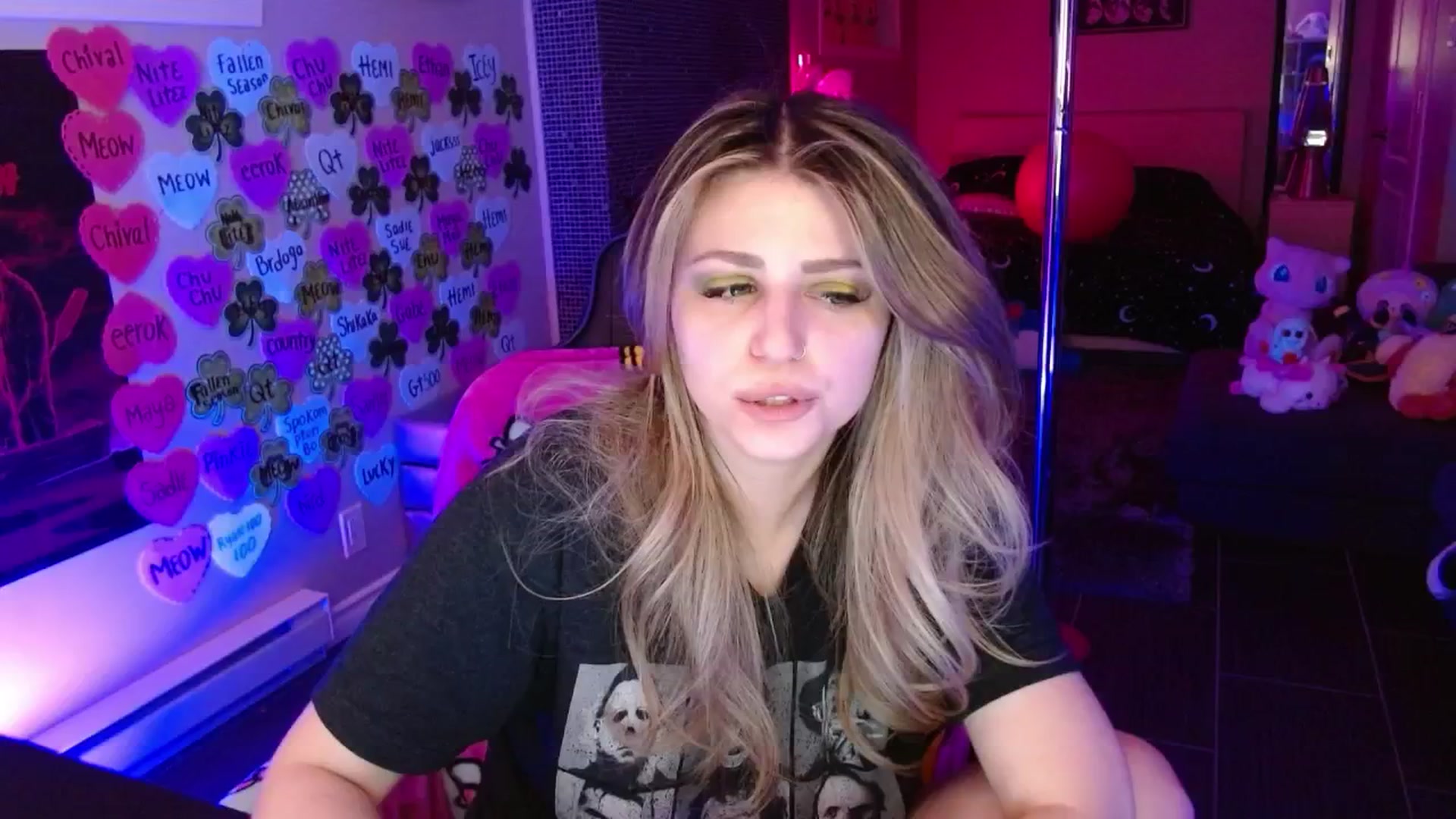 Gallery image thumbnail from Serafina's myfreecams stream on, 03/16/2026, 06:49 image 3 of 20