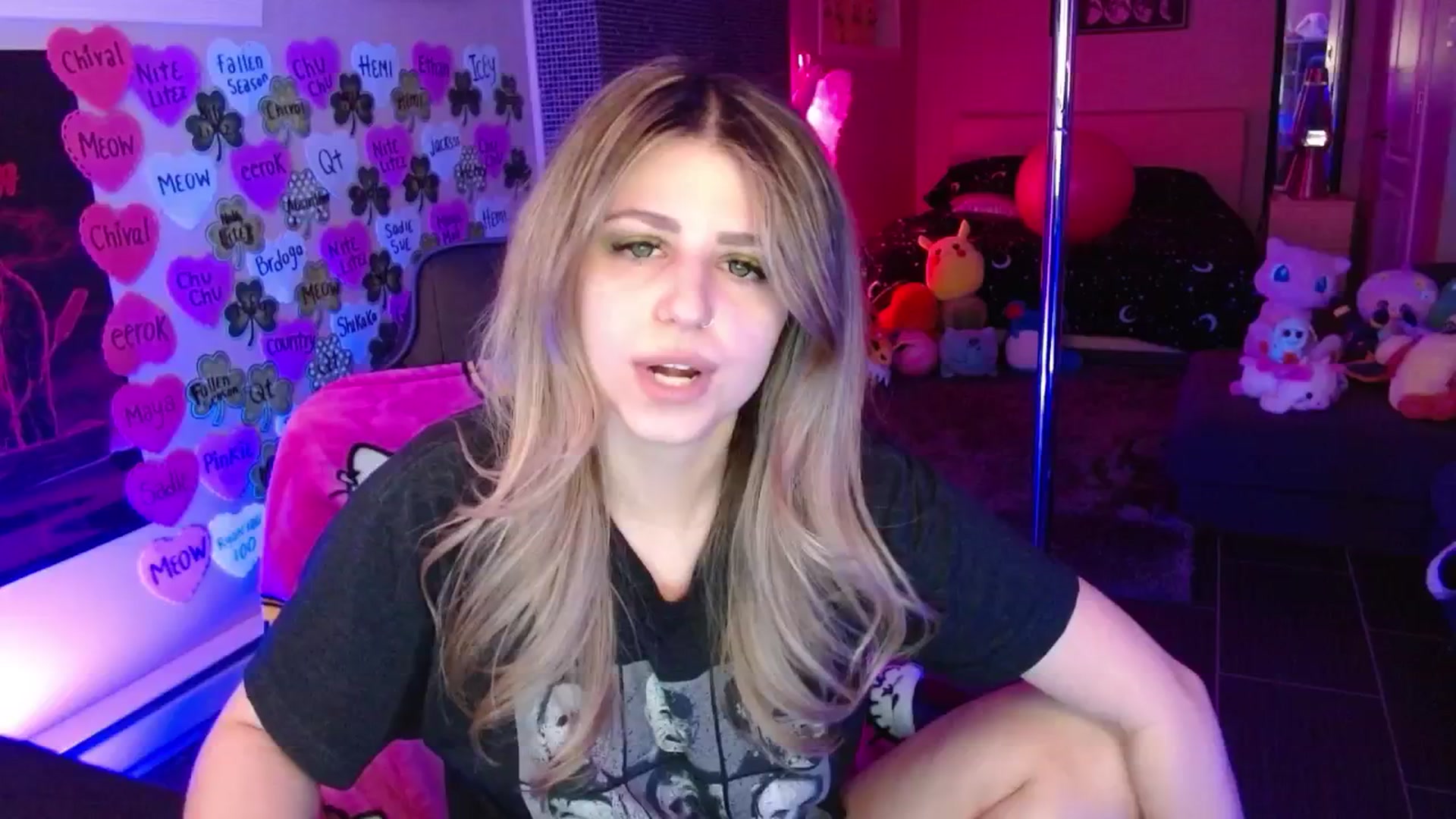 Gallery image thumbnail from Serafina's myfreecams stream on, 03/16/2026, 06:49 image 19 of 20