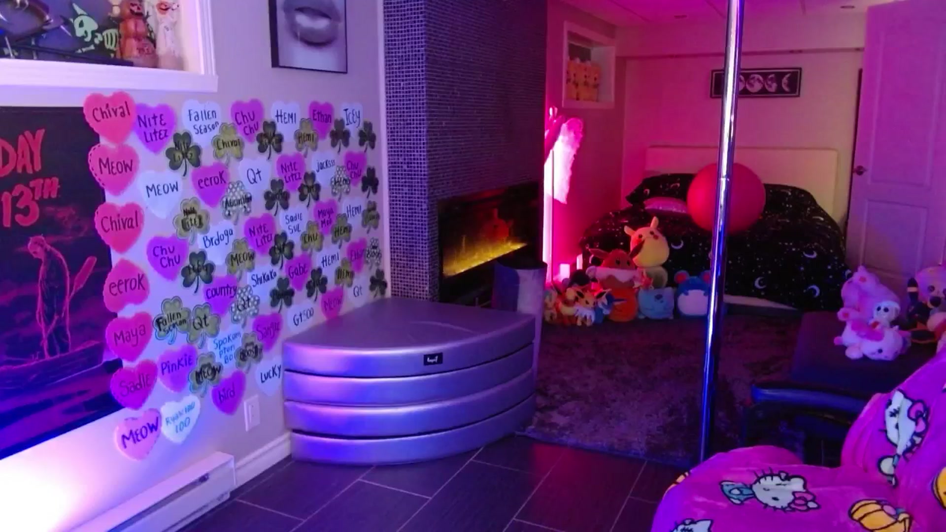 Gallery image thumbnail from Serafina's myfreecams stream on, 03/23/2026, 04:57 image 5 of 20
