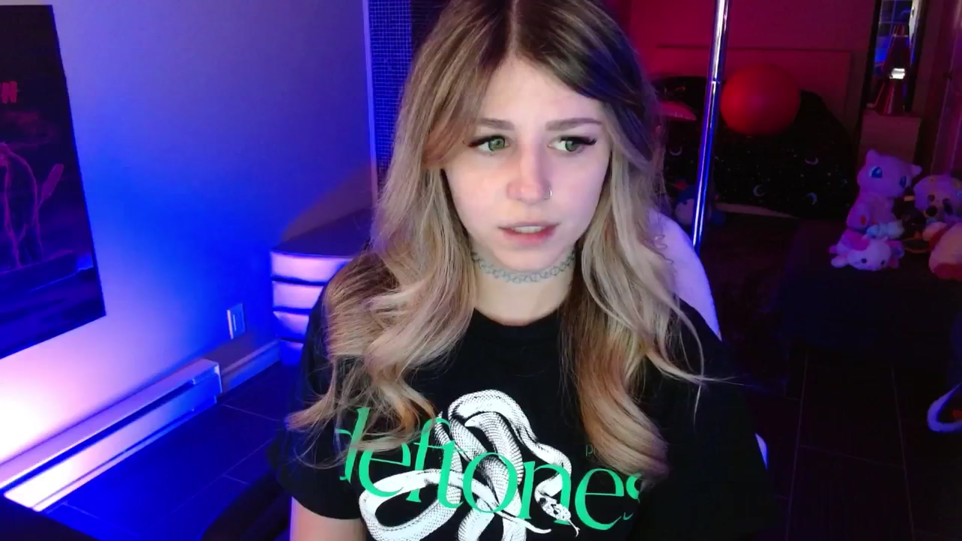 Gallery image thumbnail from Serafina's myfreecams stream on, 04/10/2026, 03:30 image 1 of 20