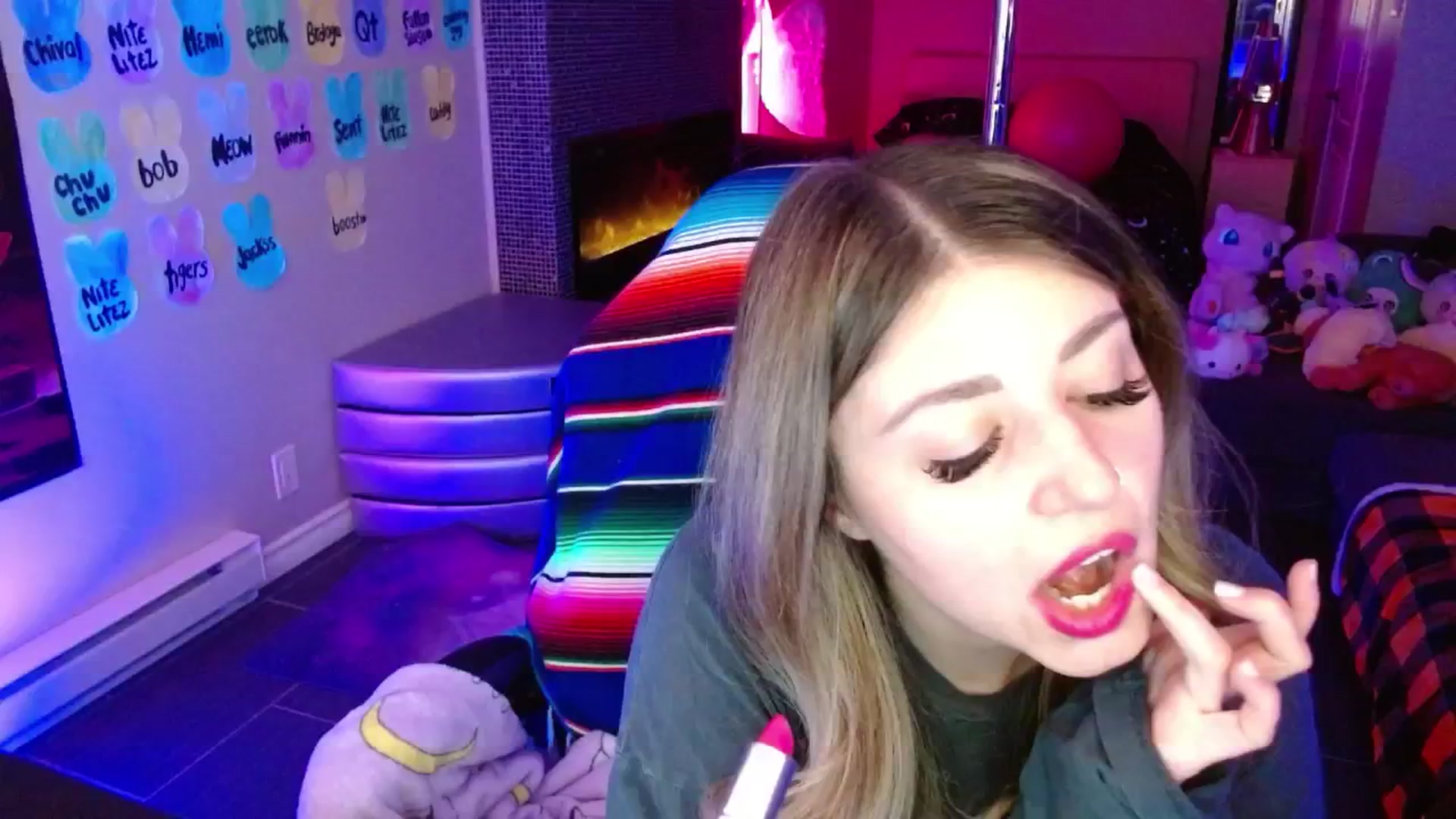 Gallery image thumbnail from Serafina's myfreecams stream on, 04/20/2026, 03:54 image 8 of 20