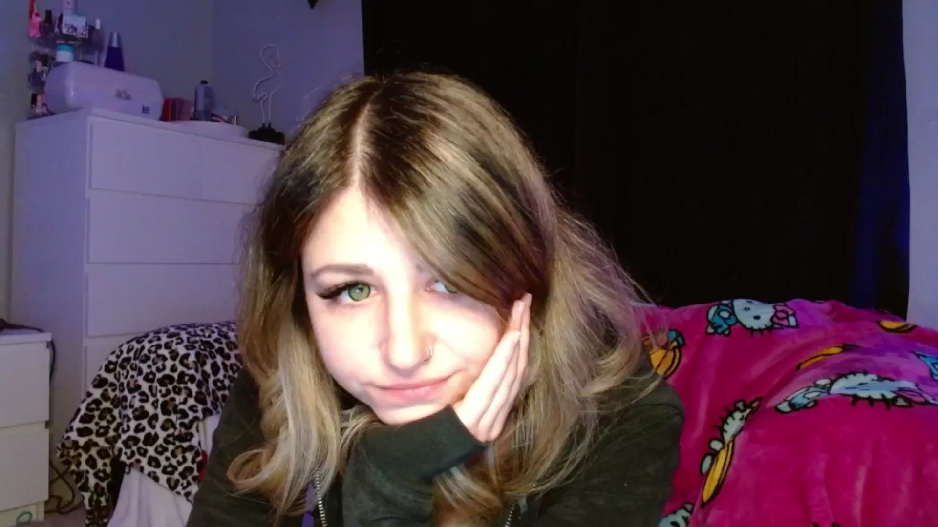 Gallery image thumbnail from Serafina's myfreecams stream on, 05/02/2026, 03:49 image 7 of 20