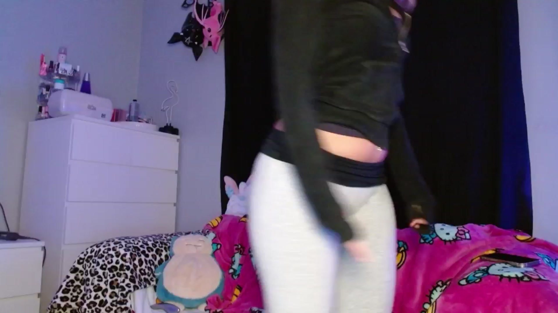 Gallery image thumbnail from Serafina's myfreecams stream on, 05/02/2026, 03:49 image 6 of 20