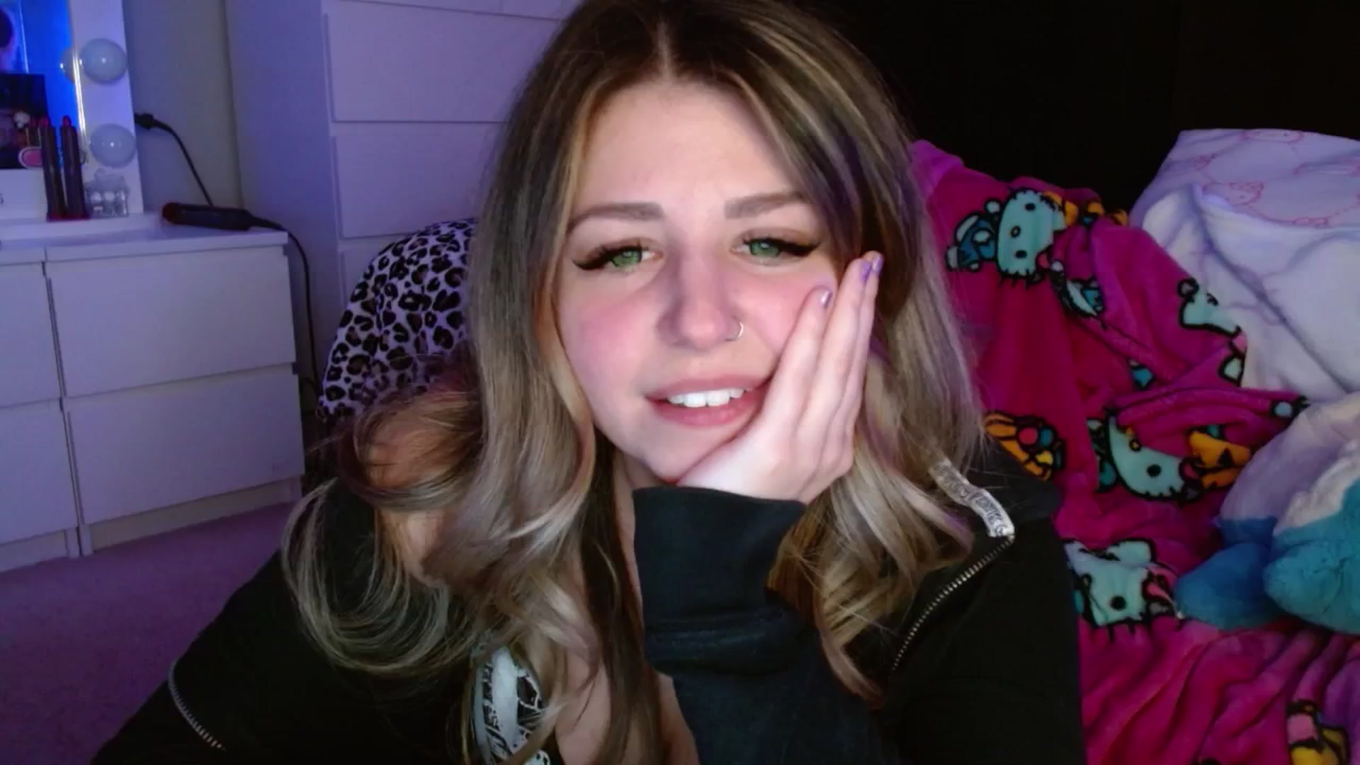 Gallery image thumbnail from Serafina's myfreecams stream on, 05/04/2026, 04:30 image 6 of 20