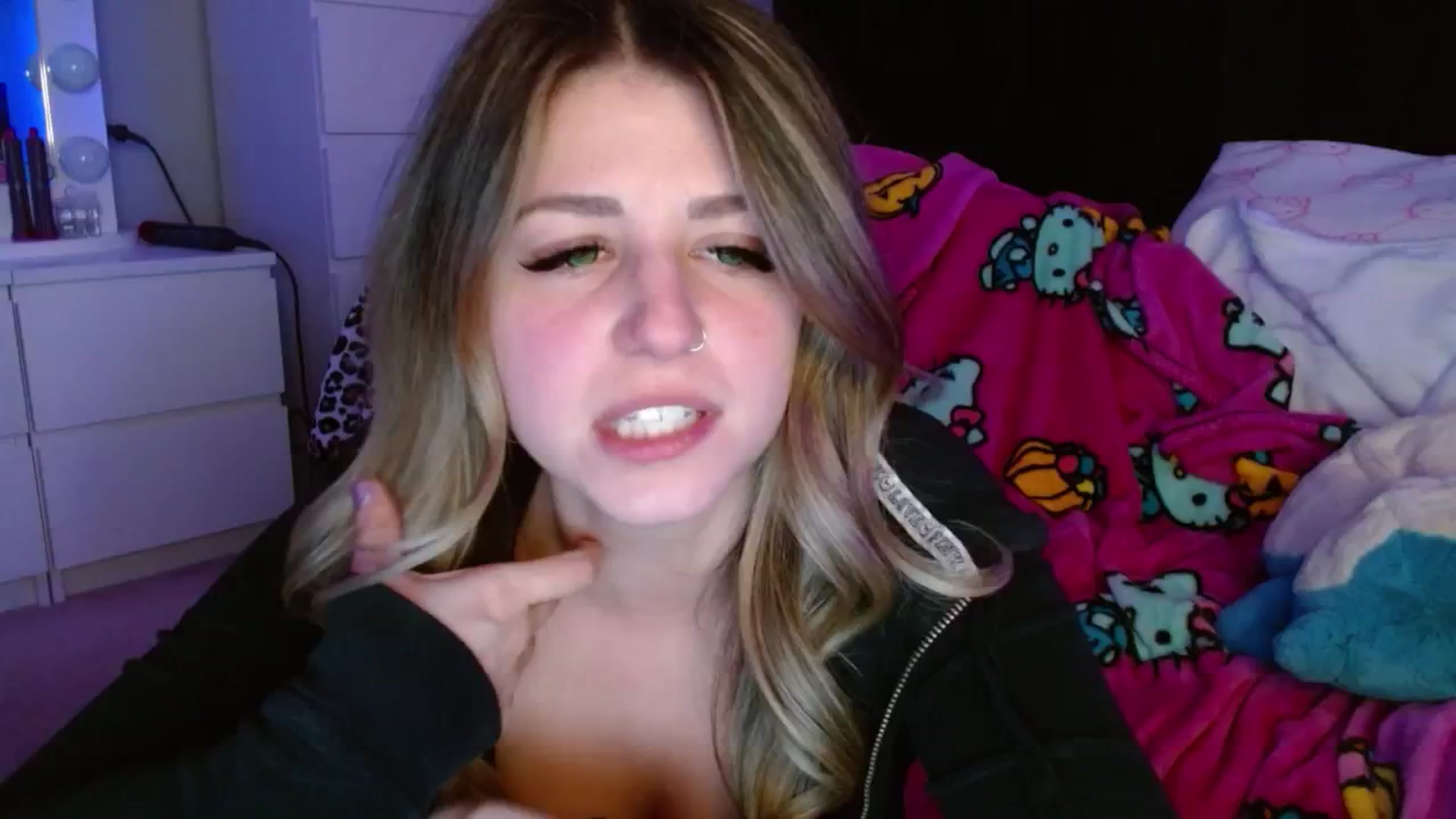 Gallery image thumbnail from Serafina's myfreecams stream on, 05/04/2026, 04:30 image 12 of 20