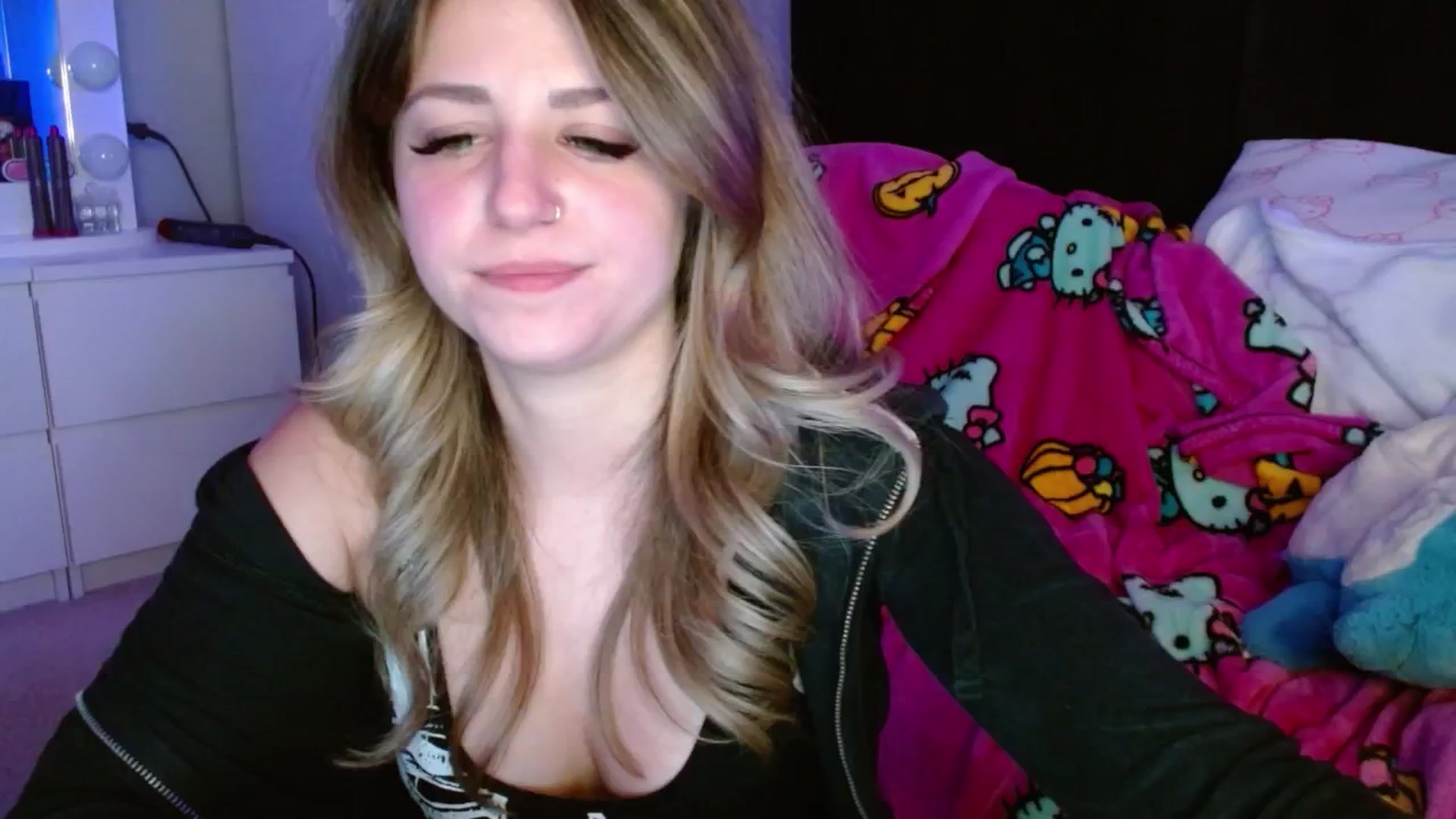 Gallery image thumbnail from Serafina's myfreecams stream on, 05/04/2026, 04:30 image 9 of 20