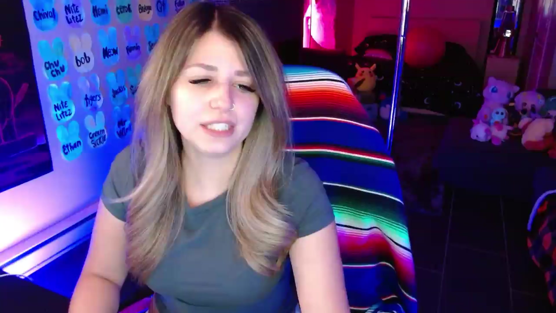 Gallery image thumbnail from Serafina's myfreecams stream on, 05/06/2026, 04:33 image 2 of 20