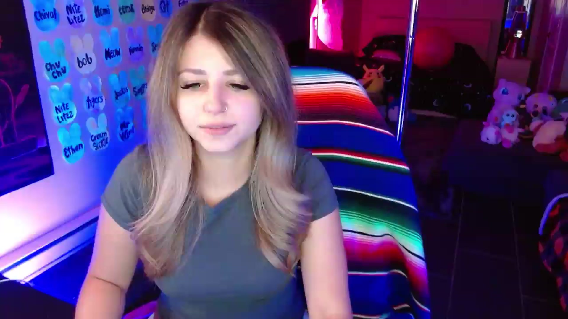 Gallery image thumbnail from Serafina's myfreecams stream on, 05/06/2026, 04:33 image 1 of 20