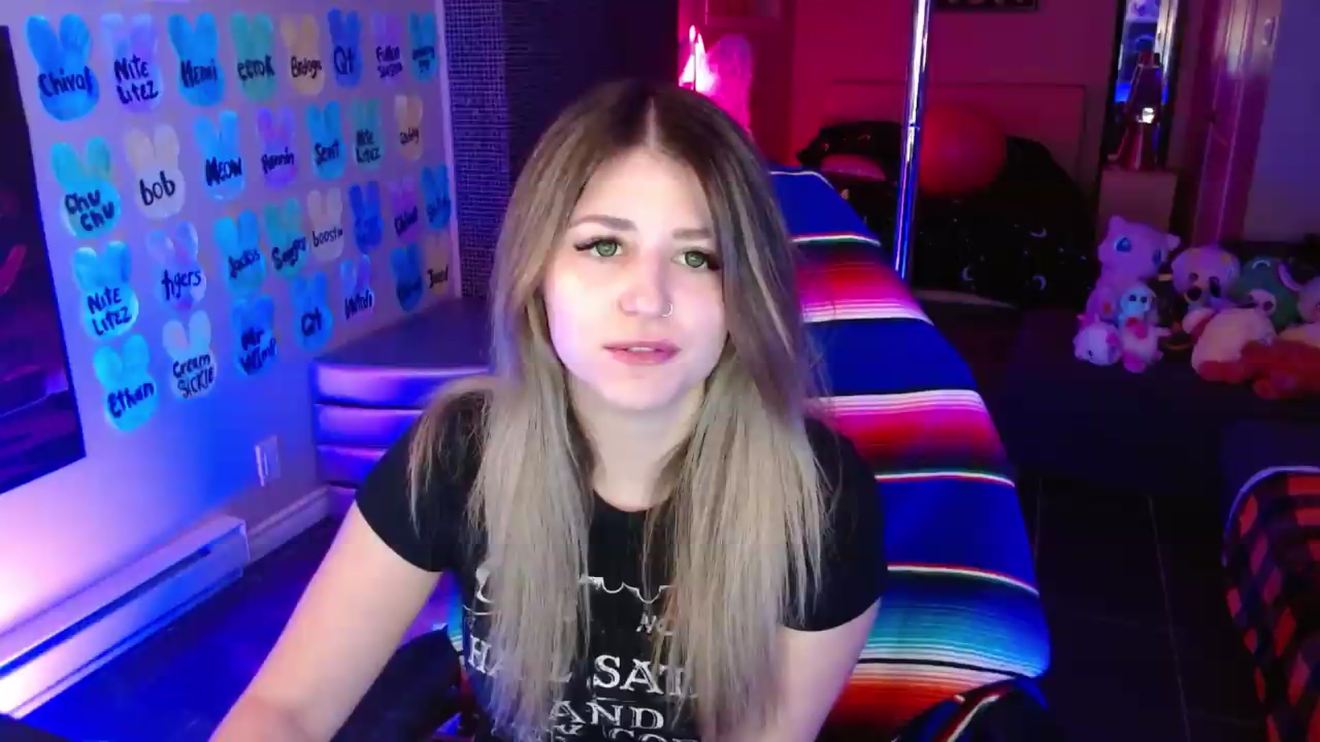 Gallery image thumbnail from Serafina's myfreecams stream on, 05/11/2026, 04:23 image 5 of 20