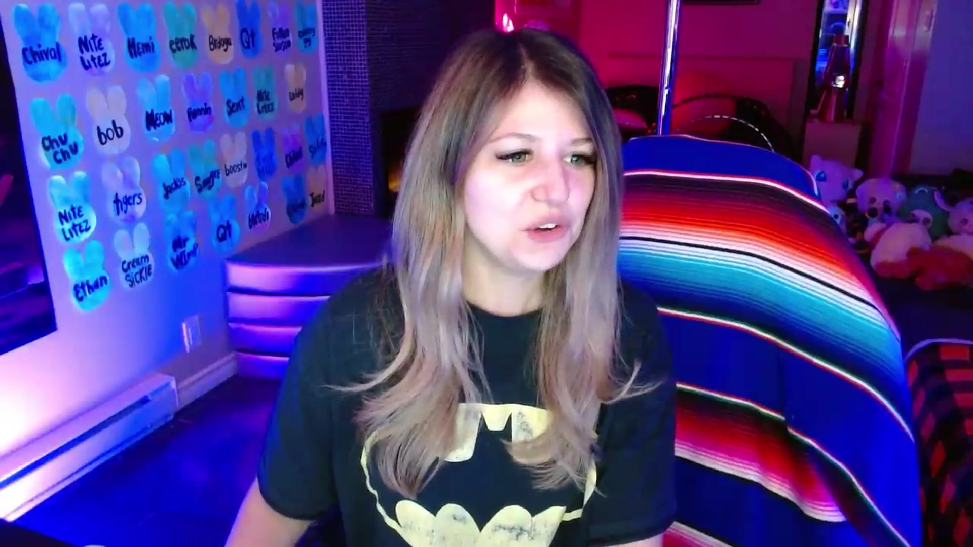 Gallery image thumbnail from Serafina's myfreecams stream on, 05/13/2026, 04:04 image 13 of 20