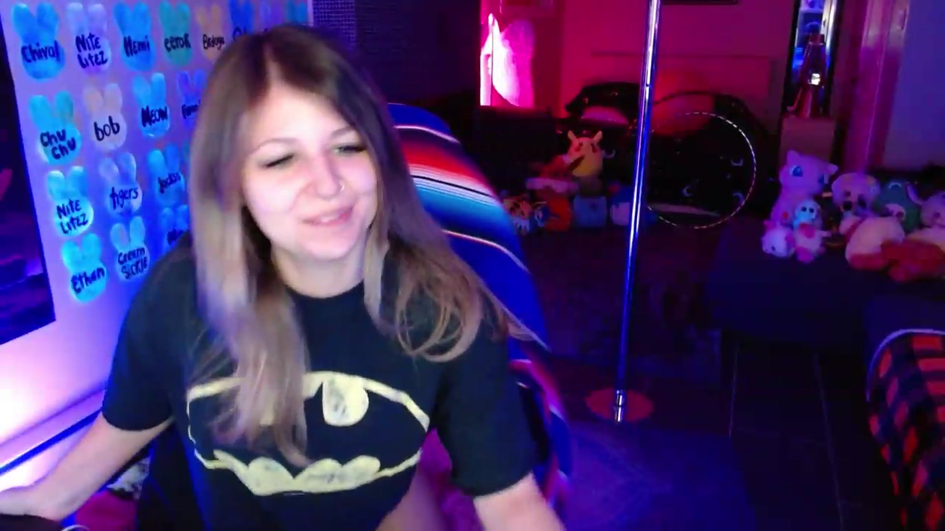 Gallery image thumbnail from Serafina's myfreecams stream on, 05/13/2026, 04:04 image 15 of 20