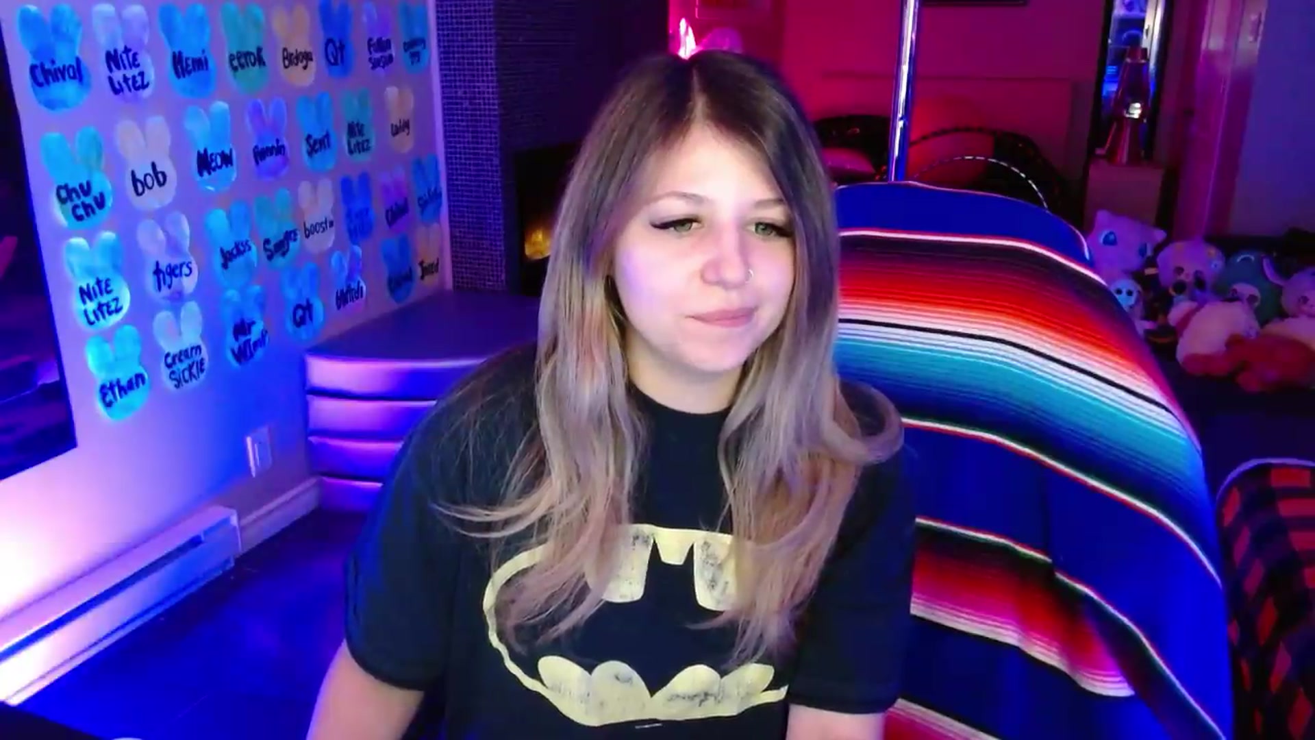 Gallery image thumbnail from Serafina's myfreecams stream on, 05/13/2026, 04:04 image 14 of 20