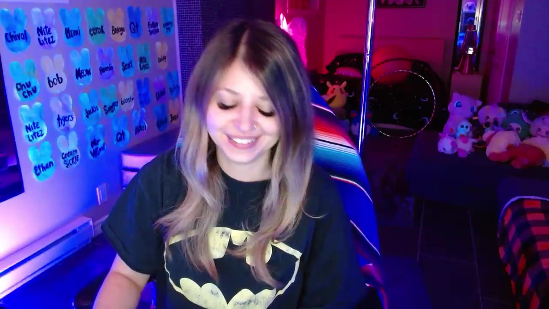 Gallery image thumbnail from Serafina's myfreecams stream on, 05/13/2026, 04:04 image 18 of 20