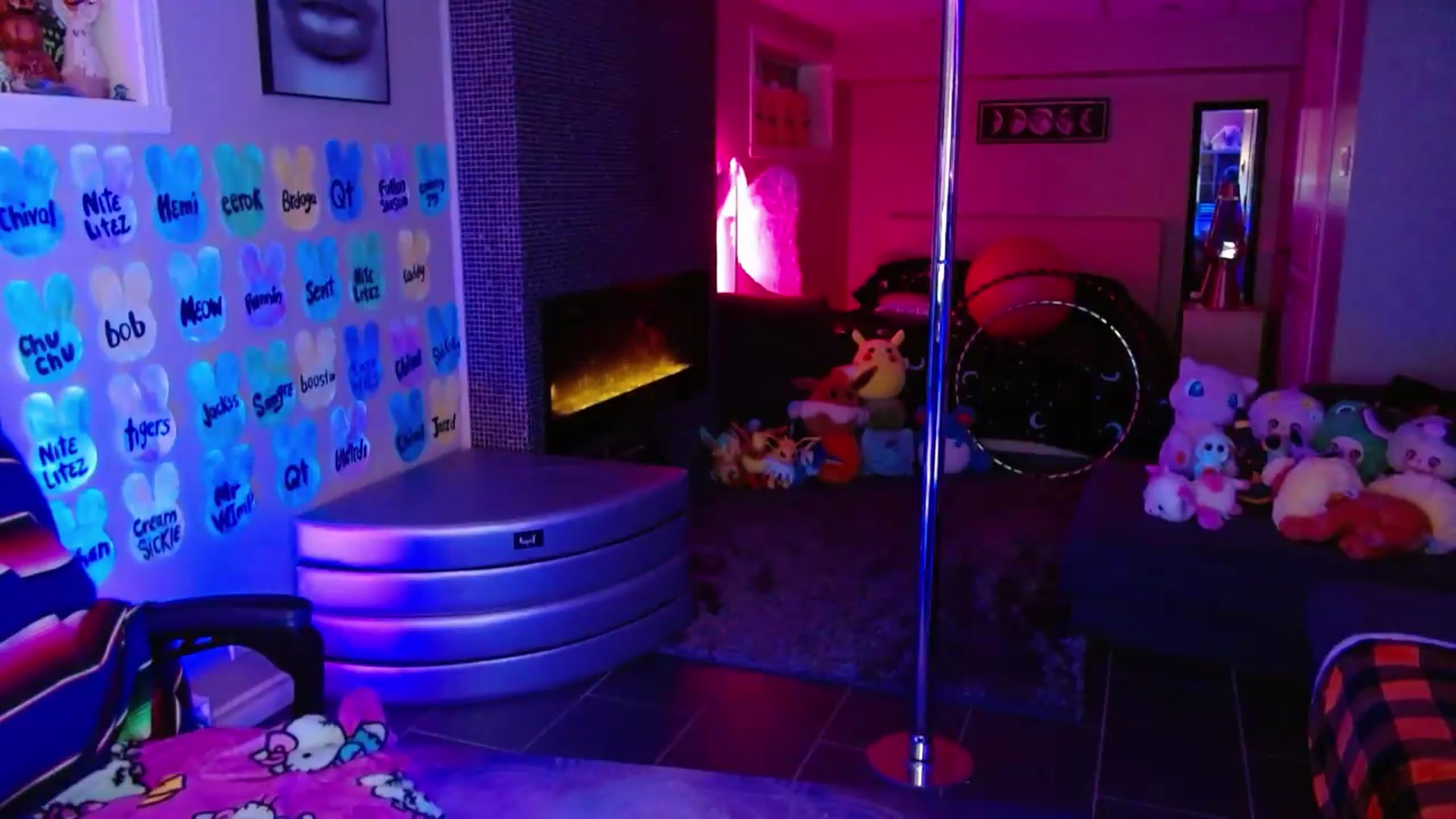 Gallery image thumbnail from Serafina's myfreecams stream on, 05/13/2026, 04:04 image 5 of 20