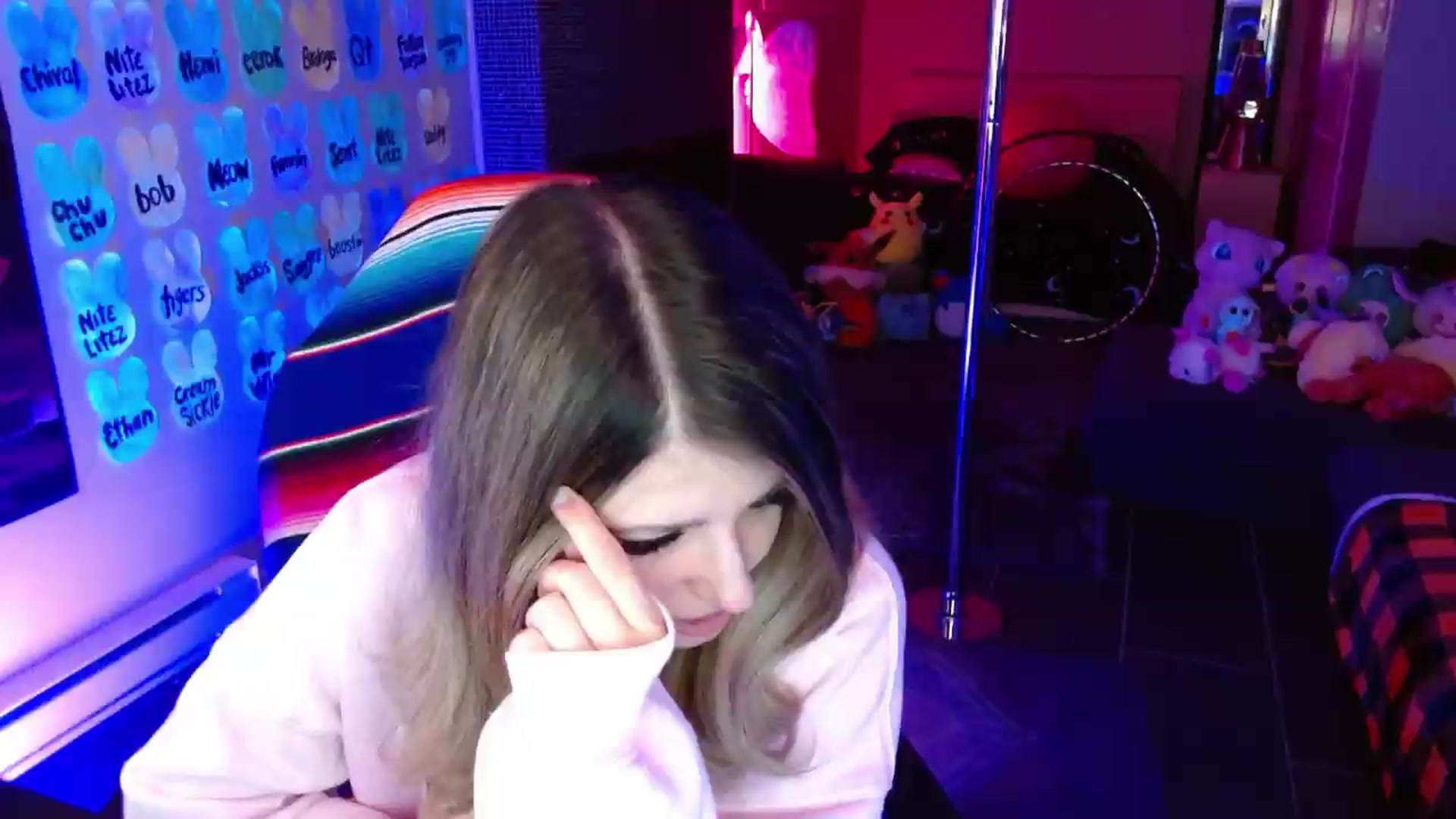 Gallery image thumbnail from Serafina's myfreecams stream on, 05/14/2026, 02:14 image 4 of 20