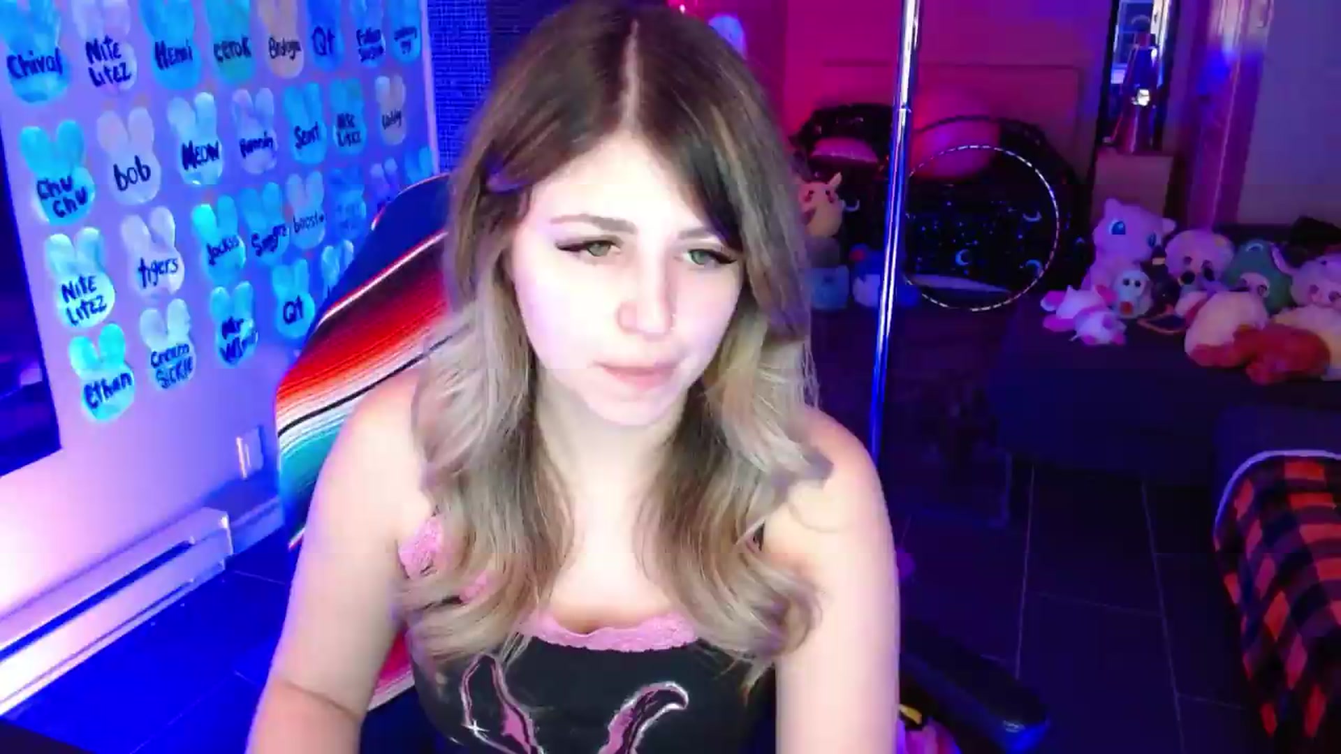 Gallery image thumbnail from Serafina's myfreecams stream on, 05/16/2026, 04:48 image 1 of 20