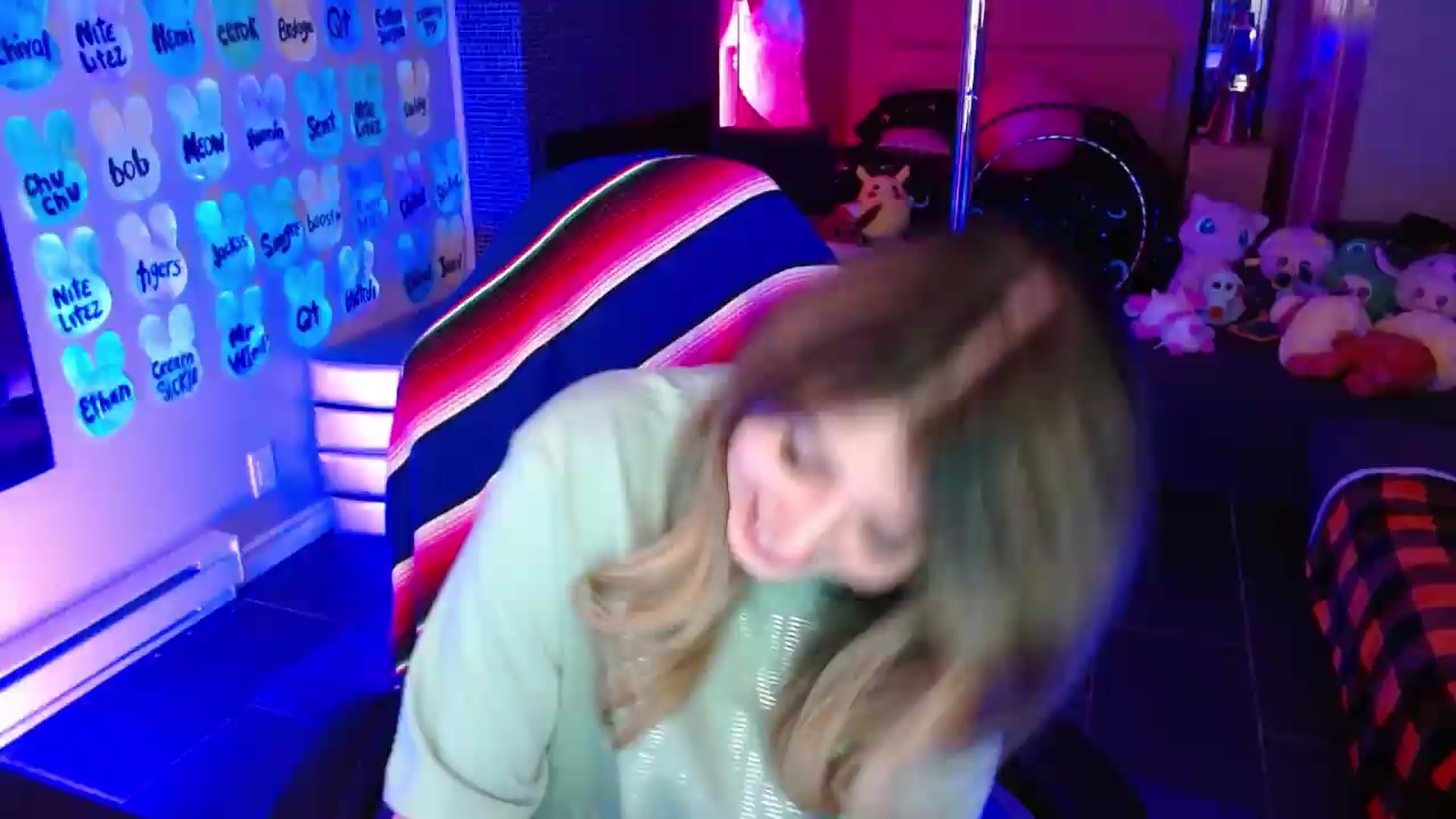 Gallery image thumbnail from Serafina's myfreecams stream on, 05/17/2026, 04:57 image 9 of 20