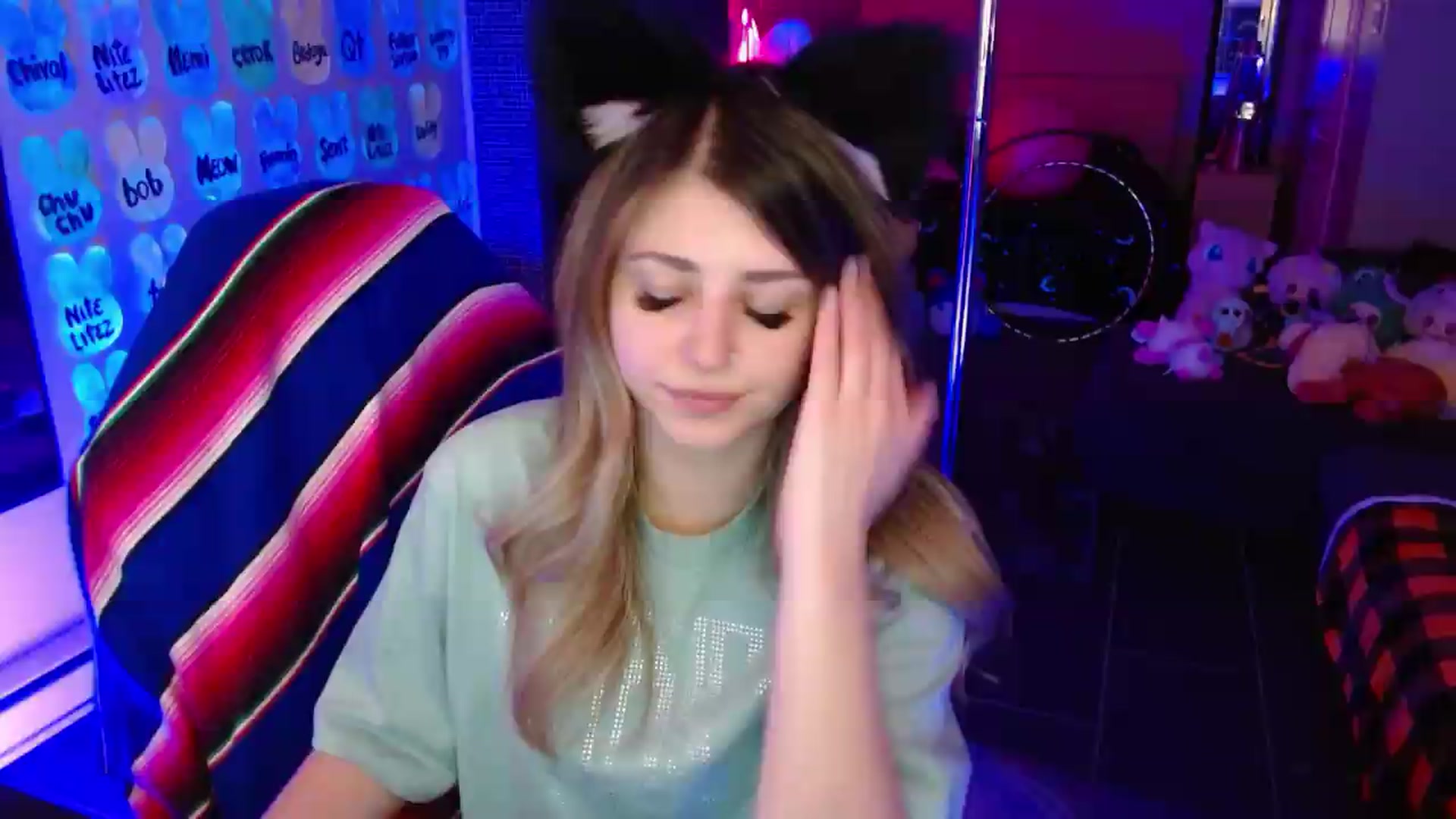 Gallery image thumbnail from Serafina's myfreecams stream on, 05/17/2026, 04:57 image 20 of 20