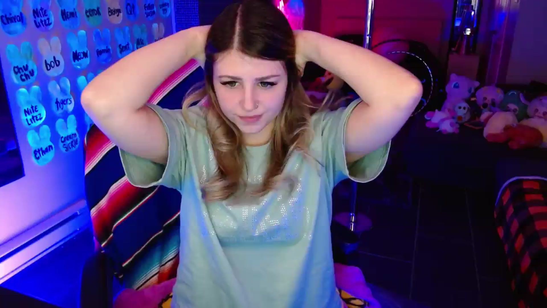 Gallery image thumbnail from Serafina's myfreecams stream on, 05/17/2026, 04:57 image 3 of 20