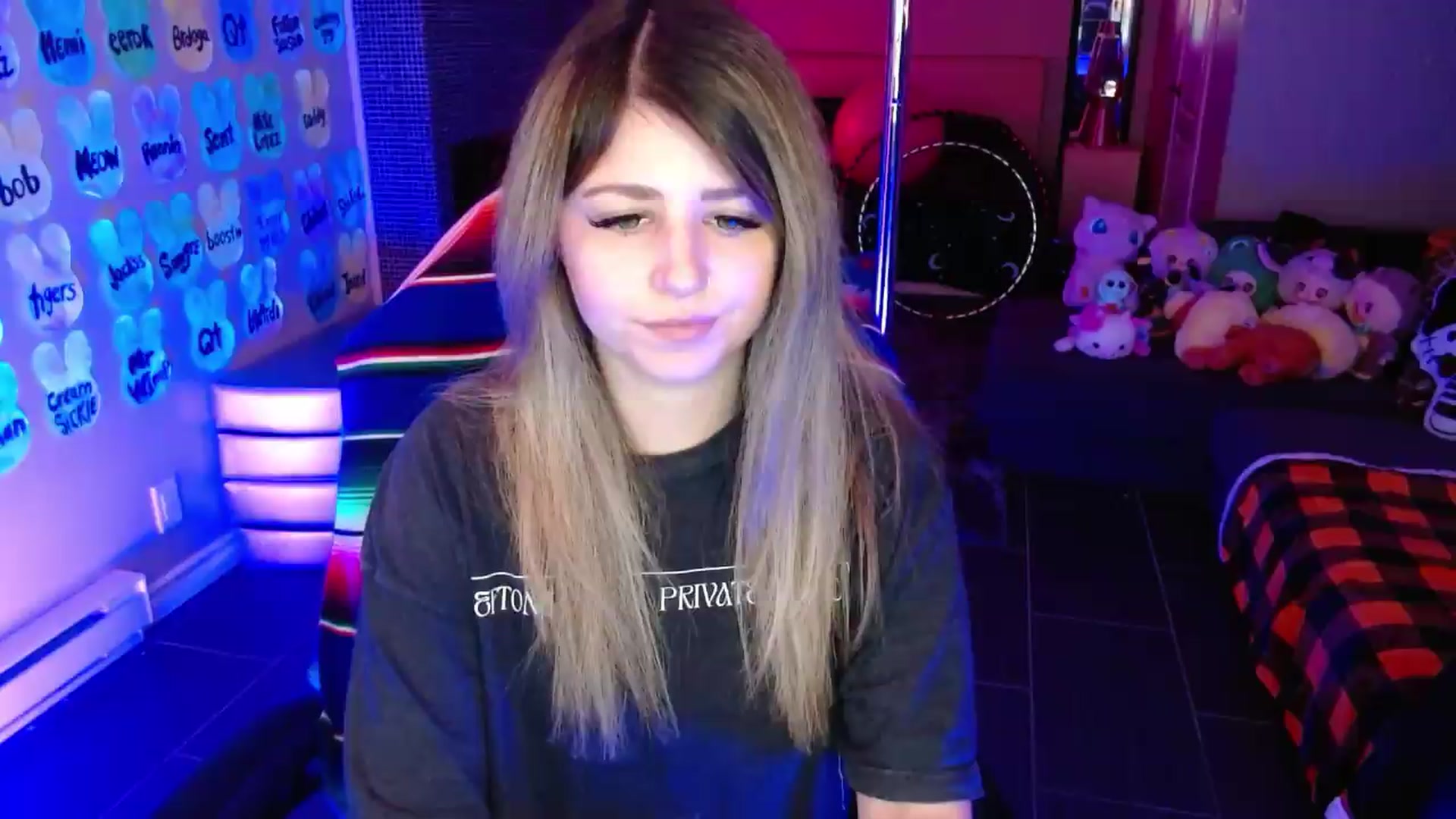 Gallery image thumbnail from Serafina's myfreecams stream on, 05/22/2026, 03:35 image 1 of 20