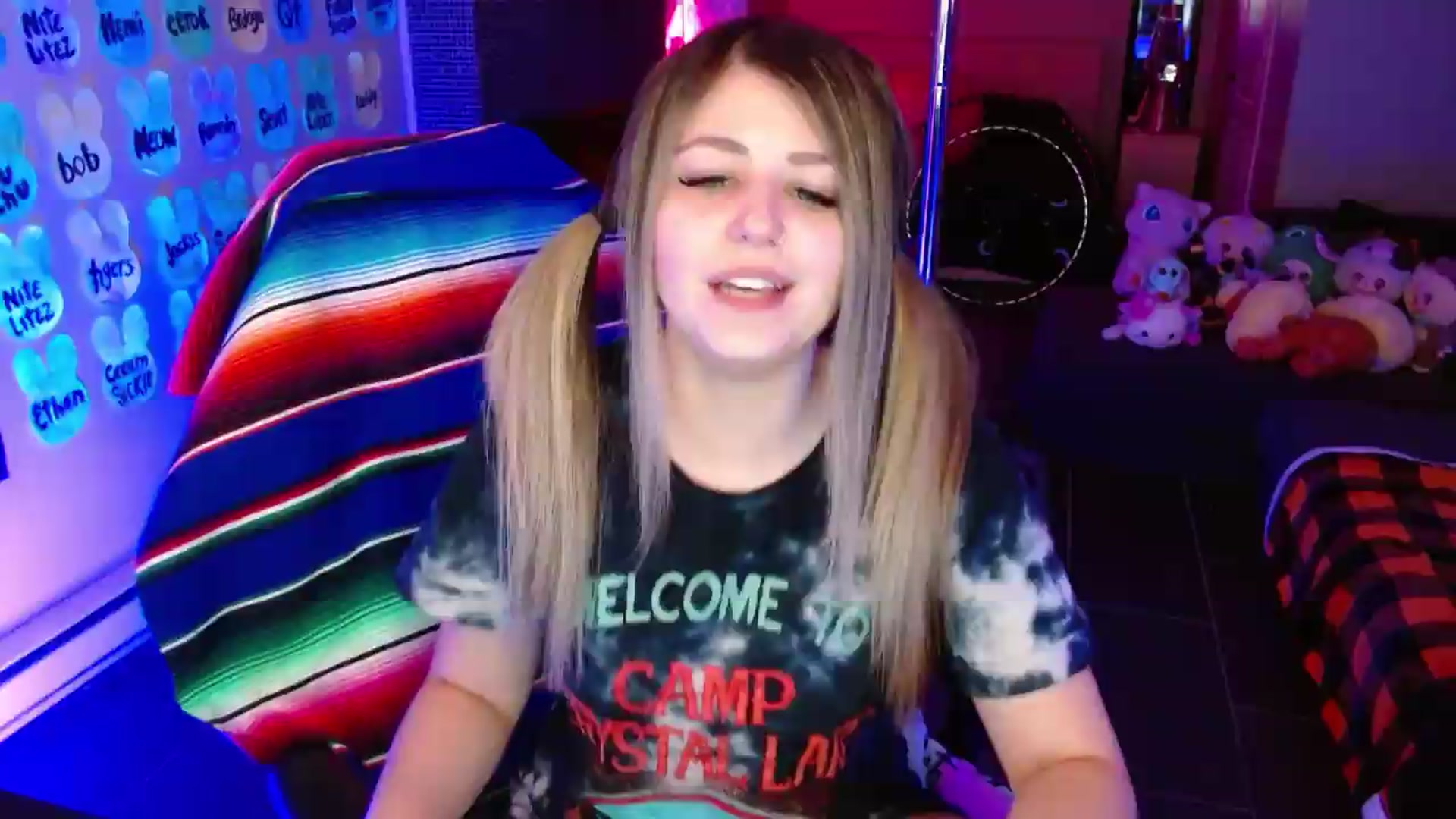 Gallery image thumbnail from Serafina's myfreecams stream on, 05/23/2026, 04:10 image 4 of 20
