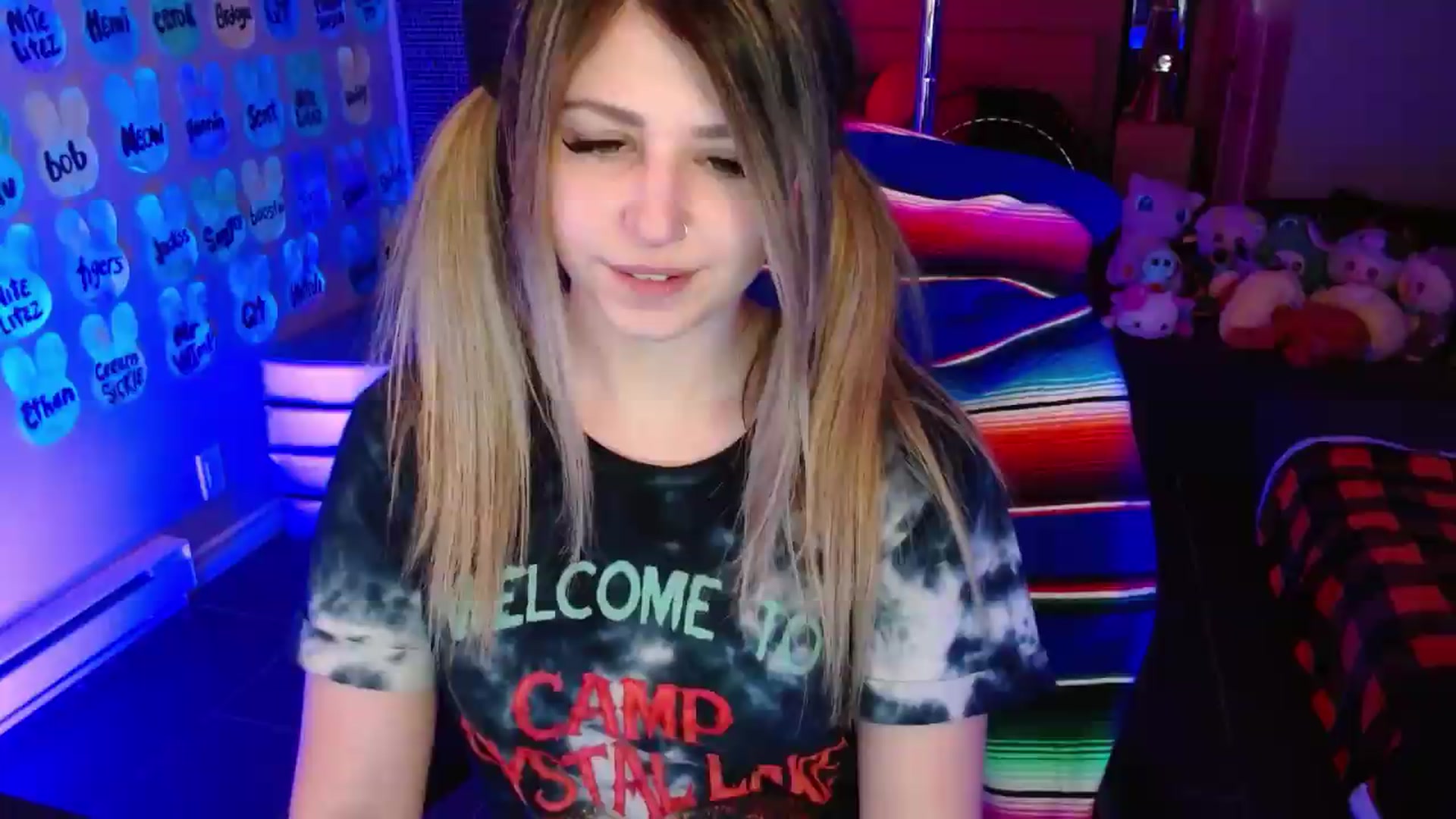 Gallery image thumbnail from Serafina's myfreecams stream on, 05/23/2026, 04:10 image 19 of 20