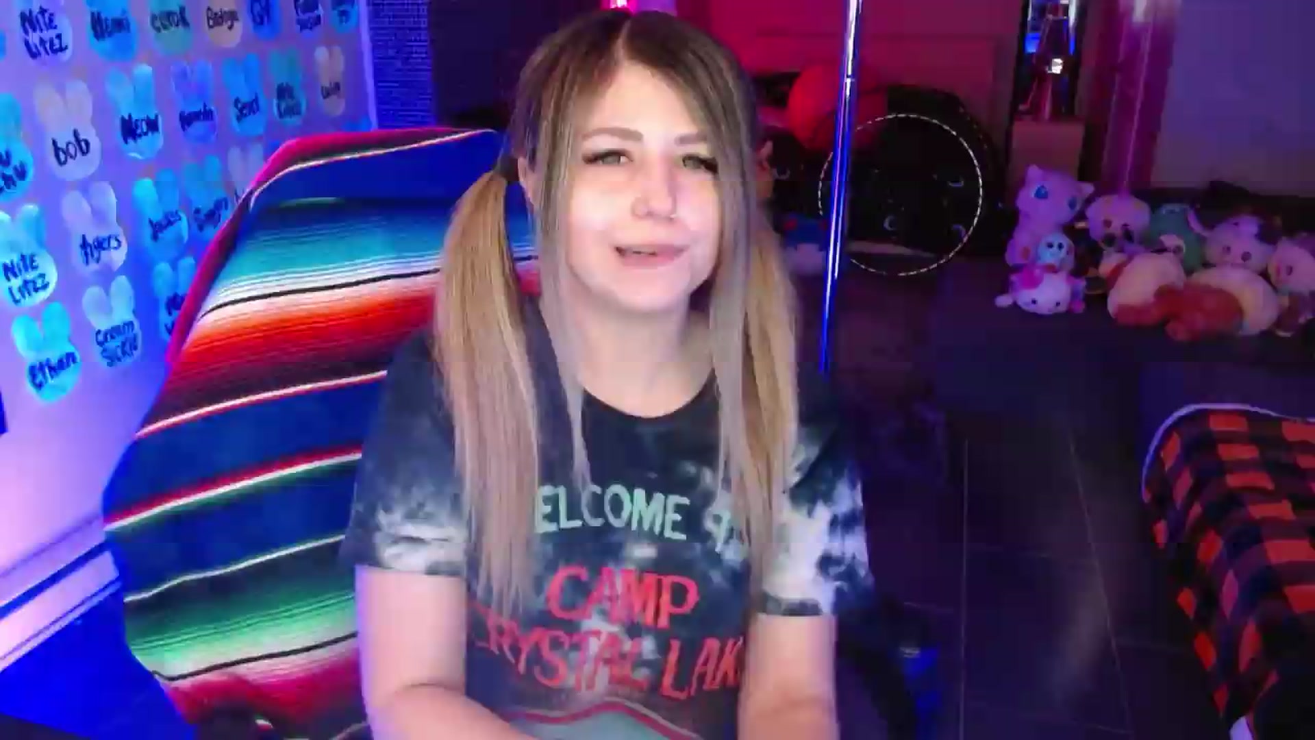 Gallery image thumbnail from Serafina's myfreecams stream on, 05/23/2026, 04:10 image 6 of 20
