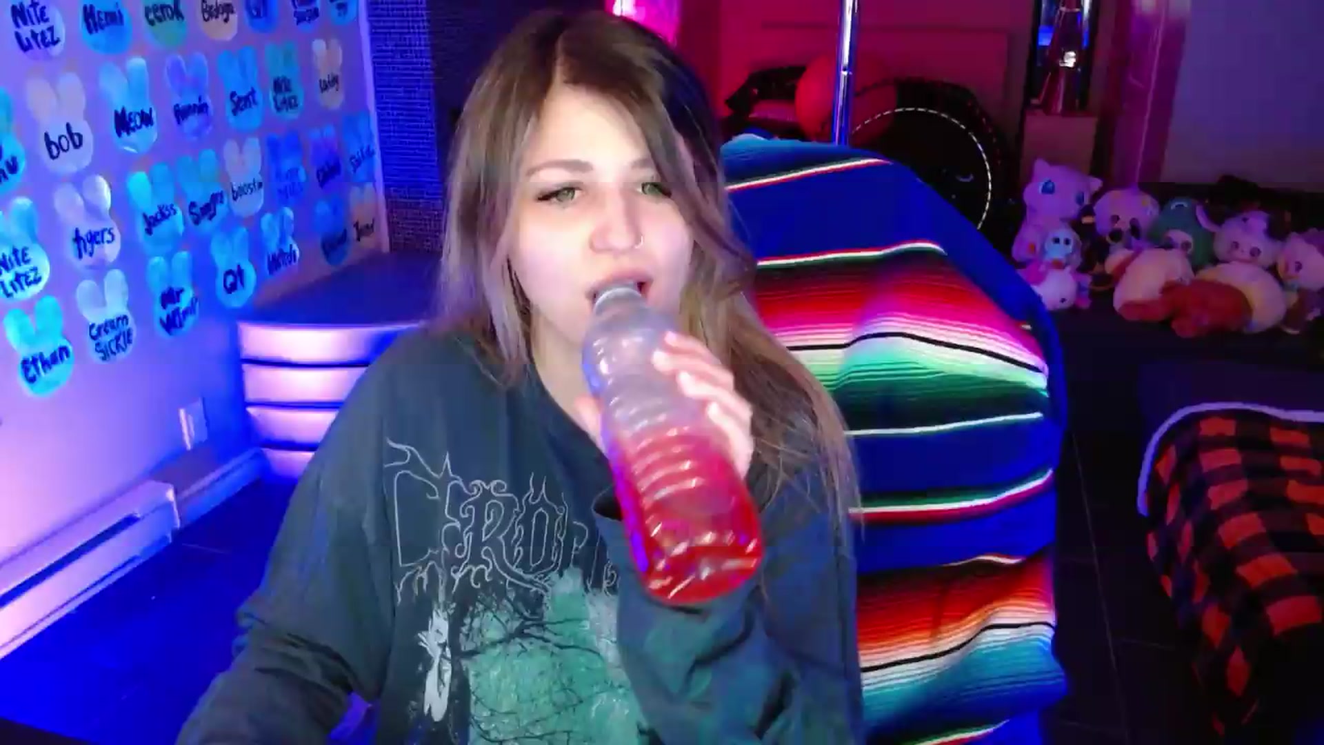 Gallery image thumbnail from Serafina's myfreecams stream on, 05/28/2026, 03:39 image 13 of 20