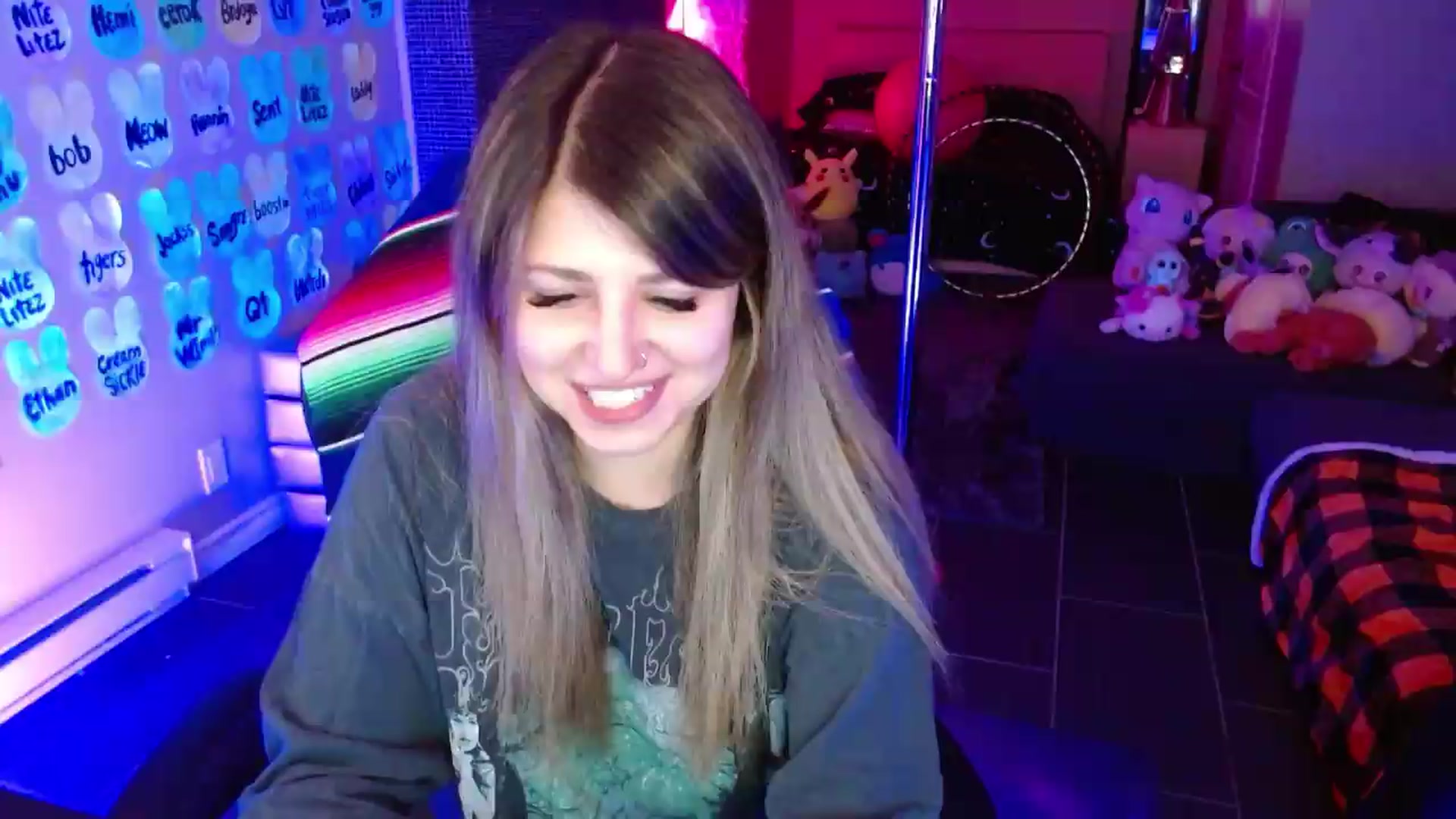 Gallery image thumbnail from Serafina's myfreecams stream on, 05/28/2026, 03:39 image 5 of 20