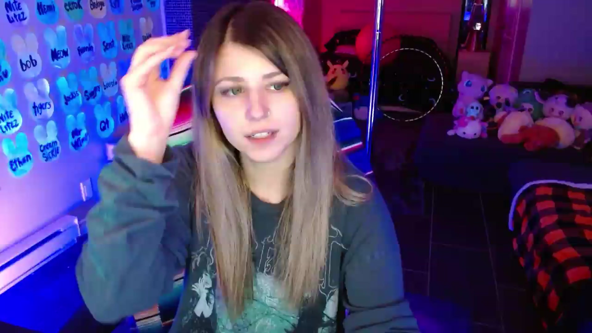 Gallery image thumbnail from Serafina's myfreecams stream on, 05/28/2026, 03:39 image 1 of 20