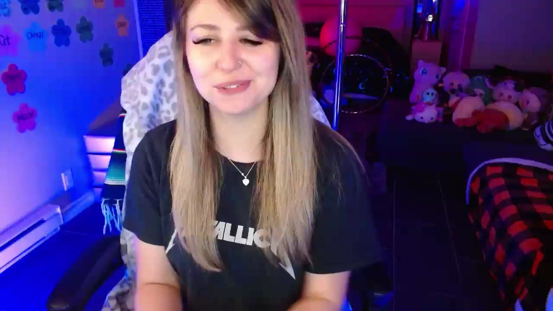 Gallery image thumbnail from Serafina's myfreecams stream on, 06/10/2026, 05:47 image 14 of 20