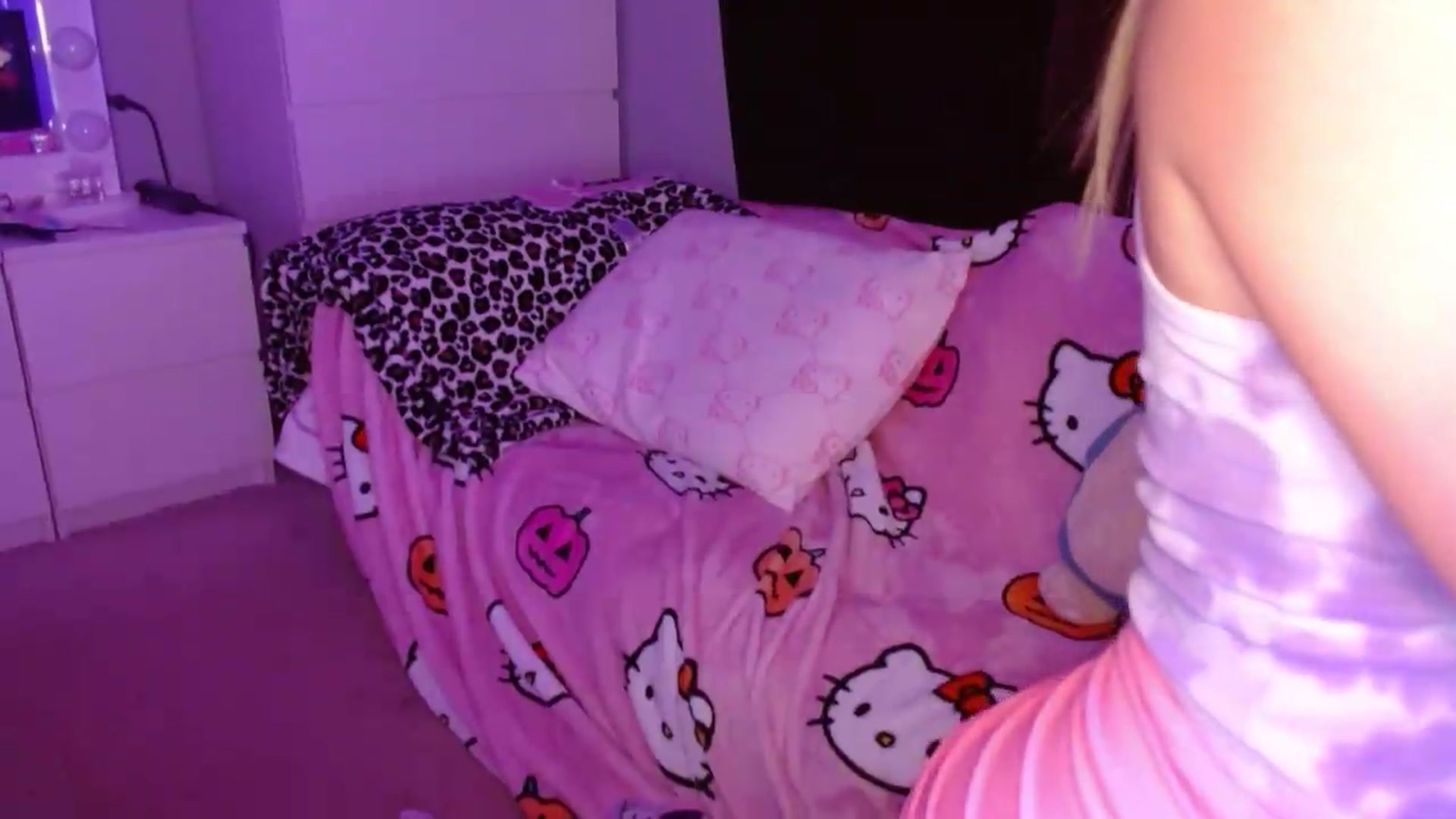 Gallery image thumbnail from Serafina's myfreecams stream on, 06/21/2026, 03:59 image 5 of 20