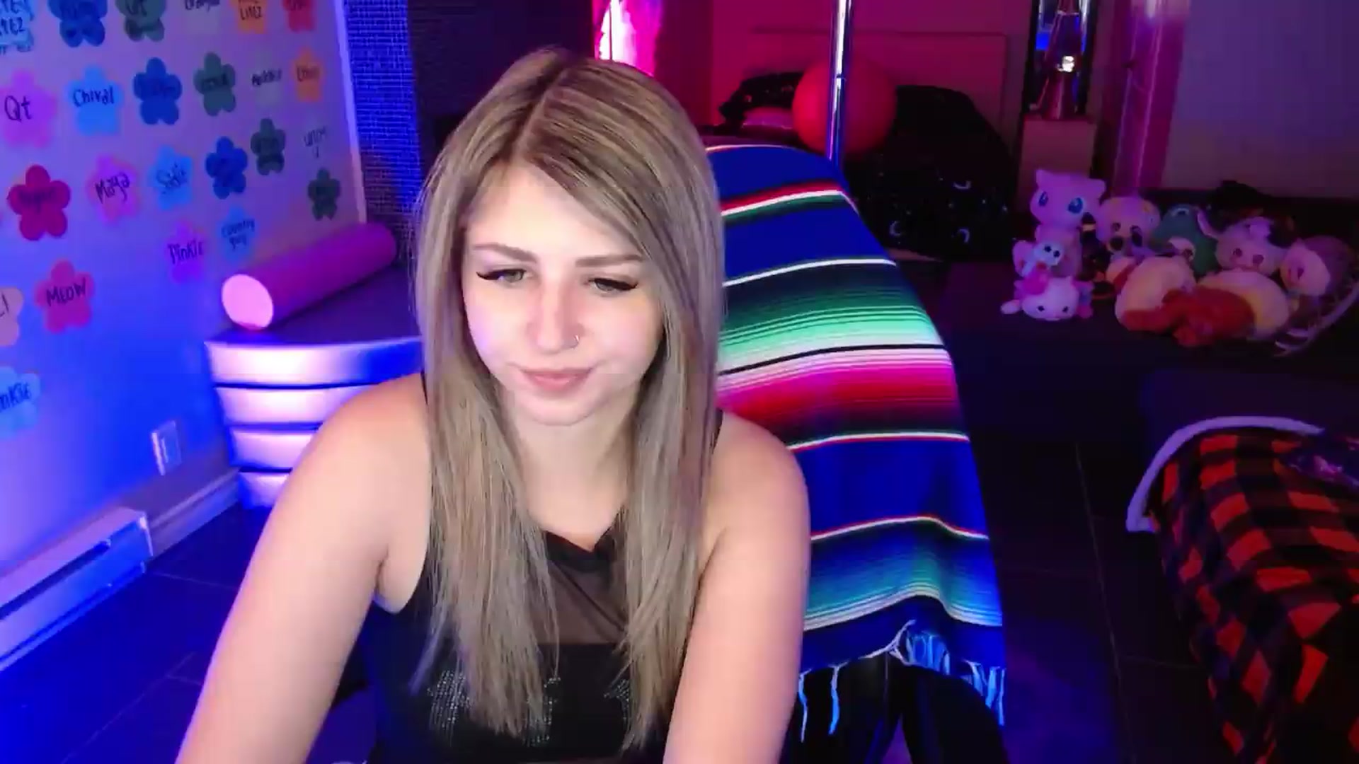 Gallery image thumbnail from Serafina's myfreecams stream on, 06/24/2026, 06:20 image 6 of 20