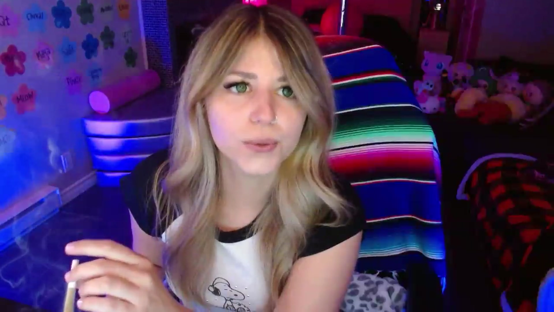 Gallery image thumbnail from Serafina's myfreecams stream on, 06/25/2026, 03:43 image 19 of 20