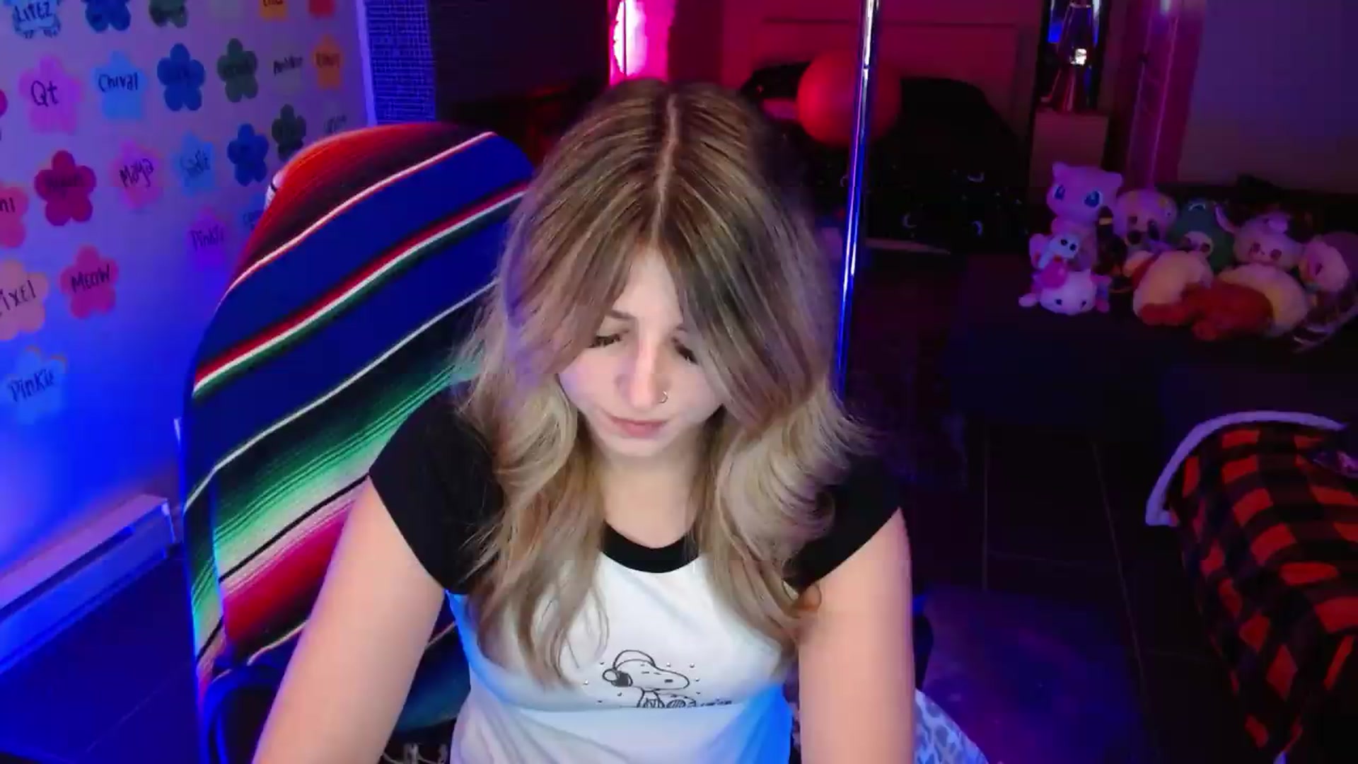 Gallery image thumbnail from Serafina's myfreecams stream on, 06/25/2026, 03:43 image 5 of 20