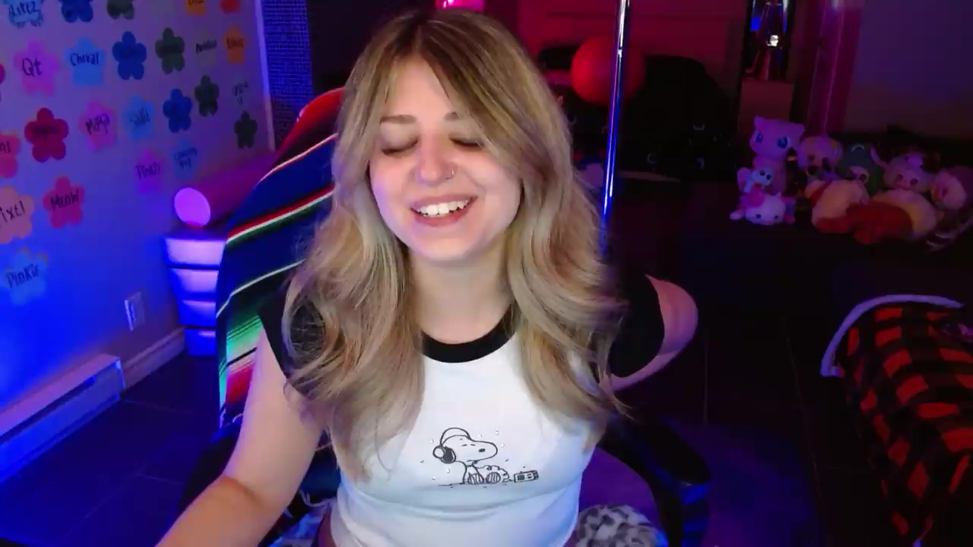 Gallery image thumbnail from Serafina's myfreecams stream on, 06/25/2026, 03:43 image 10 of 20