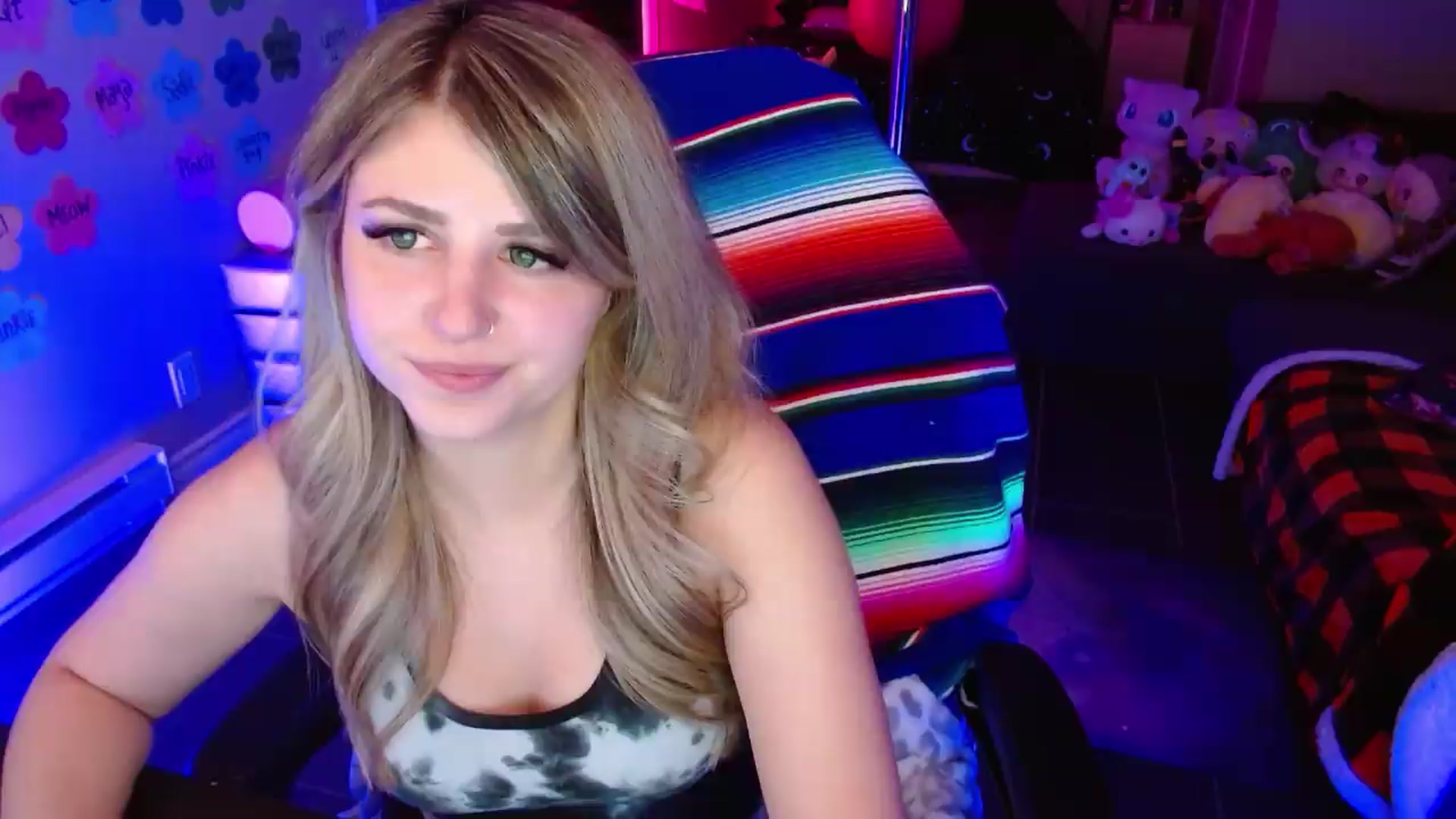 Gallery image thumbnail from Serafina's myfreecams stream on, 06/26/2026, 05:02 image 11 of 20
