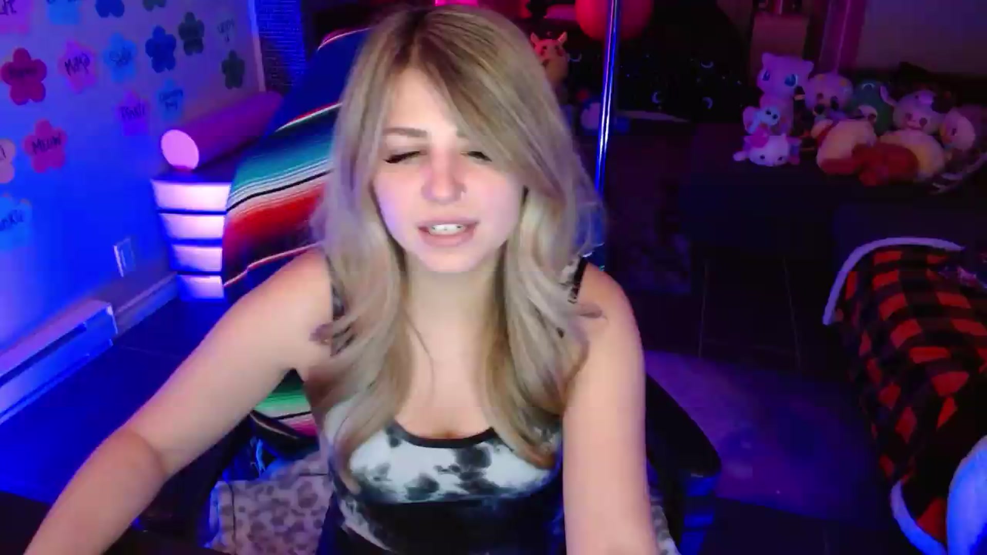 Gallery image thumbnail from Serafina's myfreecams stream on, 06/26/2026, 05:02 image 14 of 20