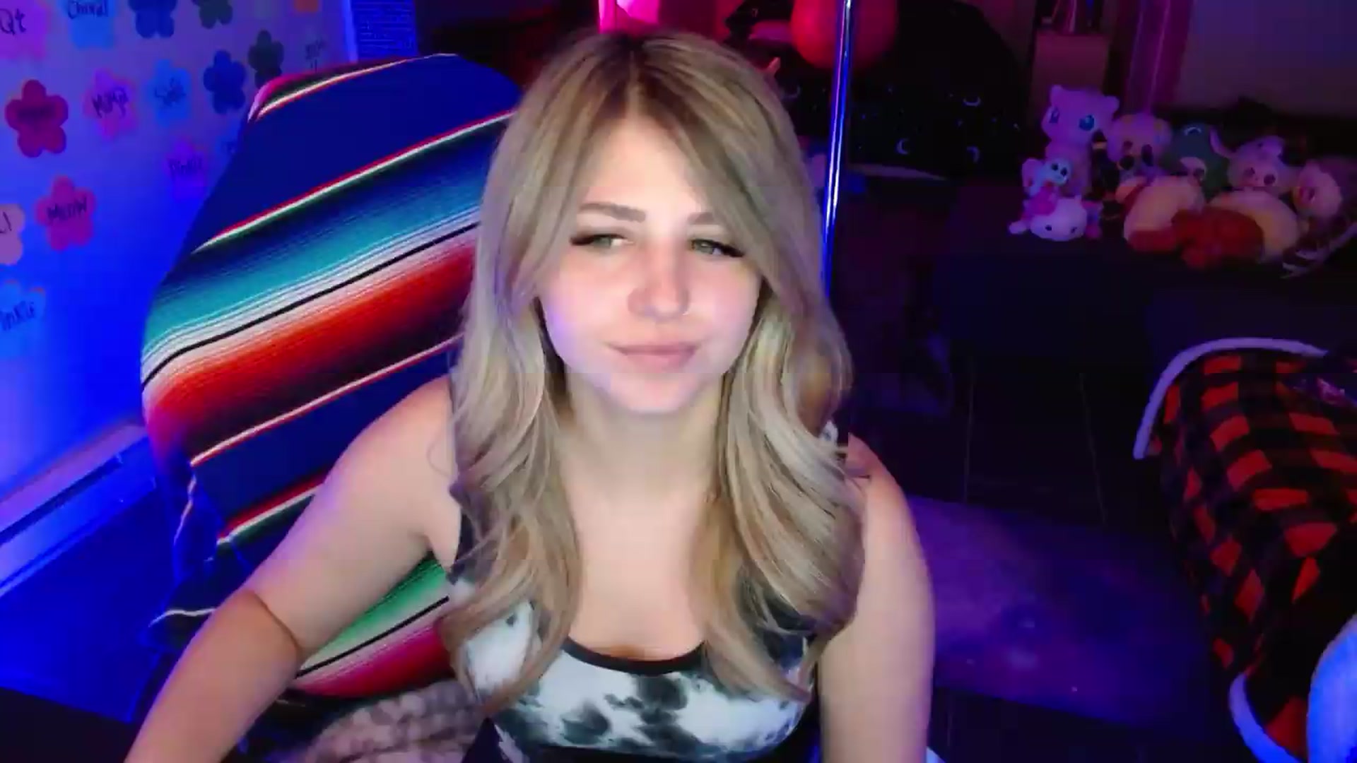 Gallery image thumbnail from Serafina's myfreecams stream on, 06/26/2026, 05:02 image 20 of 20